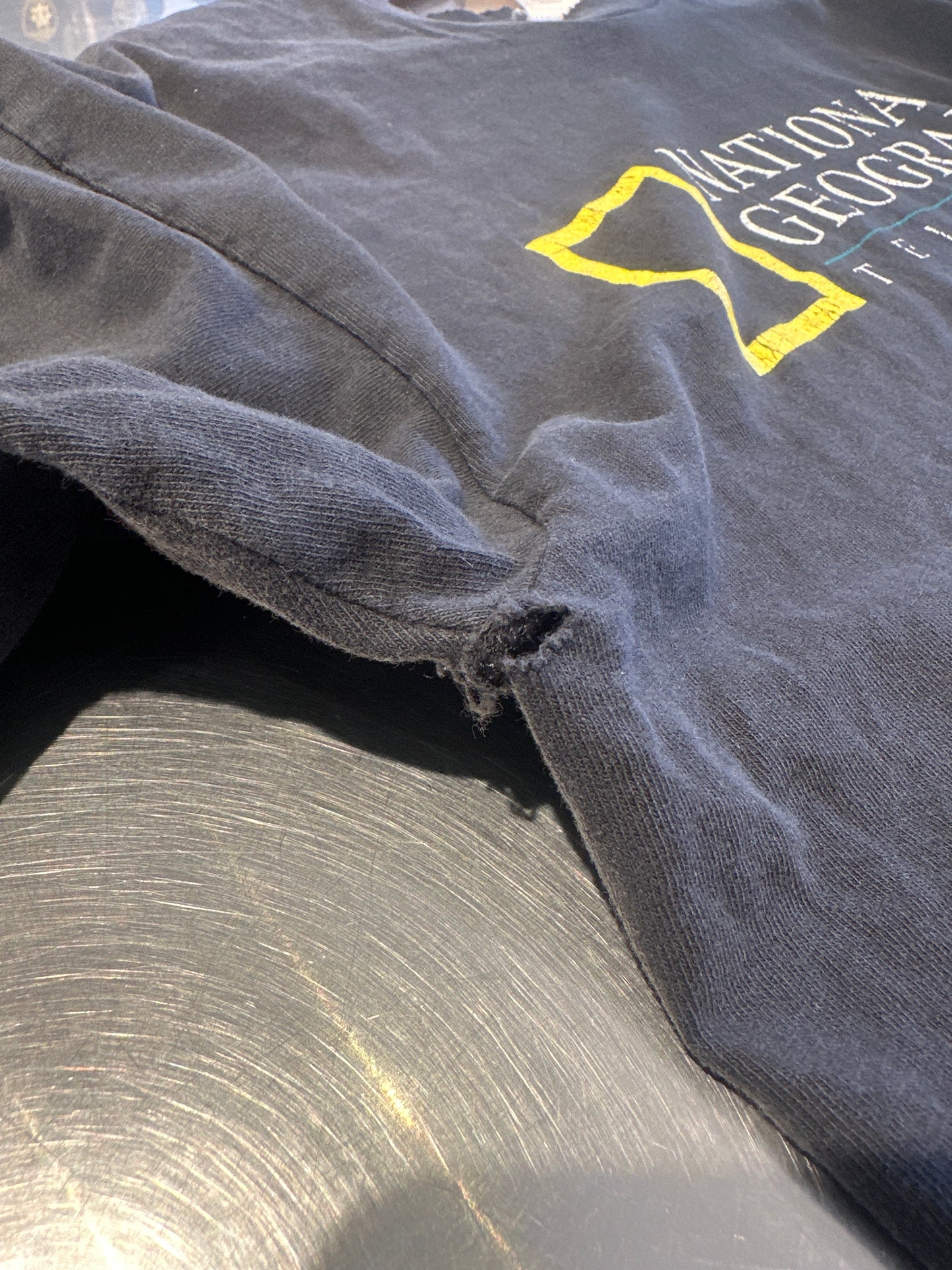1990s National Geographic Tee - Size L