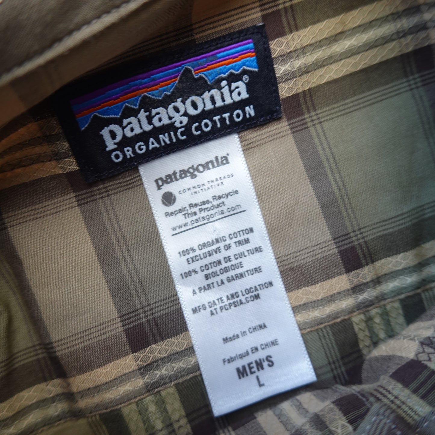 Patagonia Plaid Button up - Size L