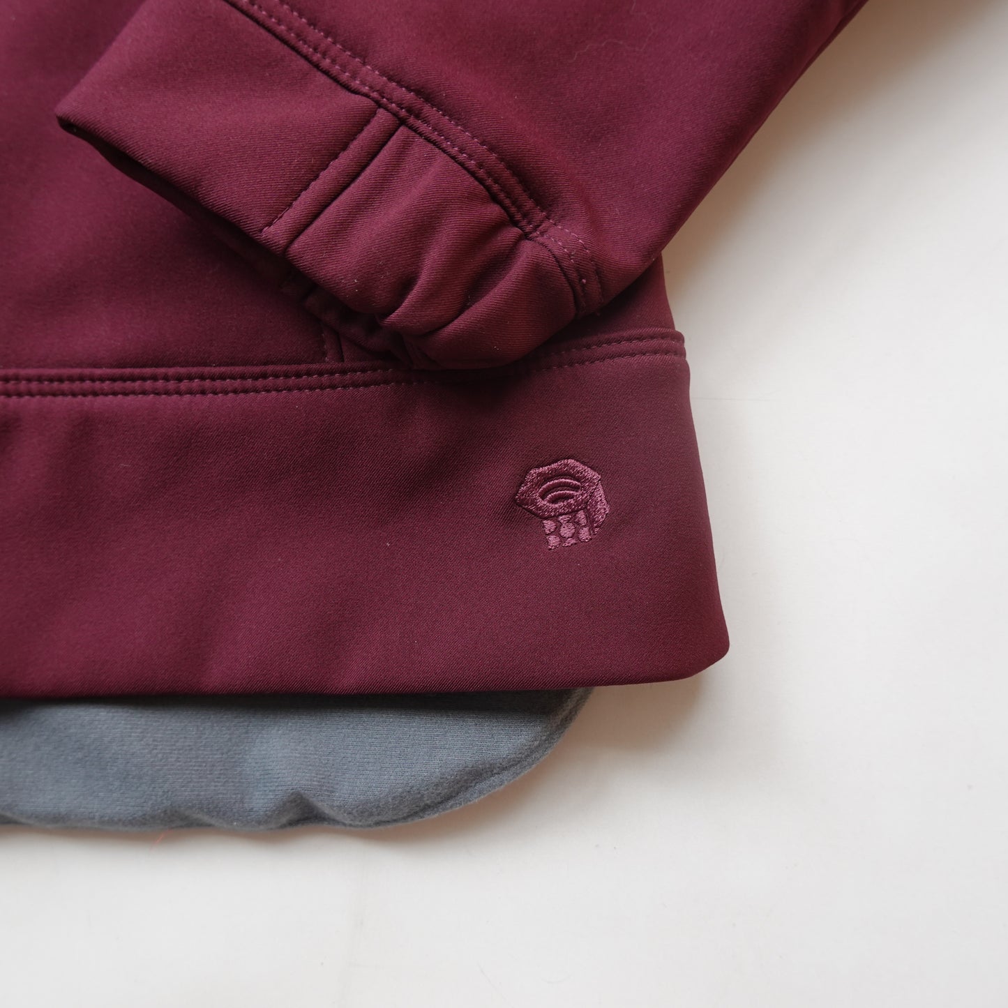 Mountain Hardware Burgundy Fleece - Size S