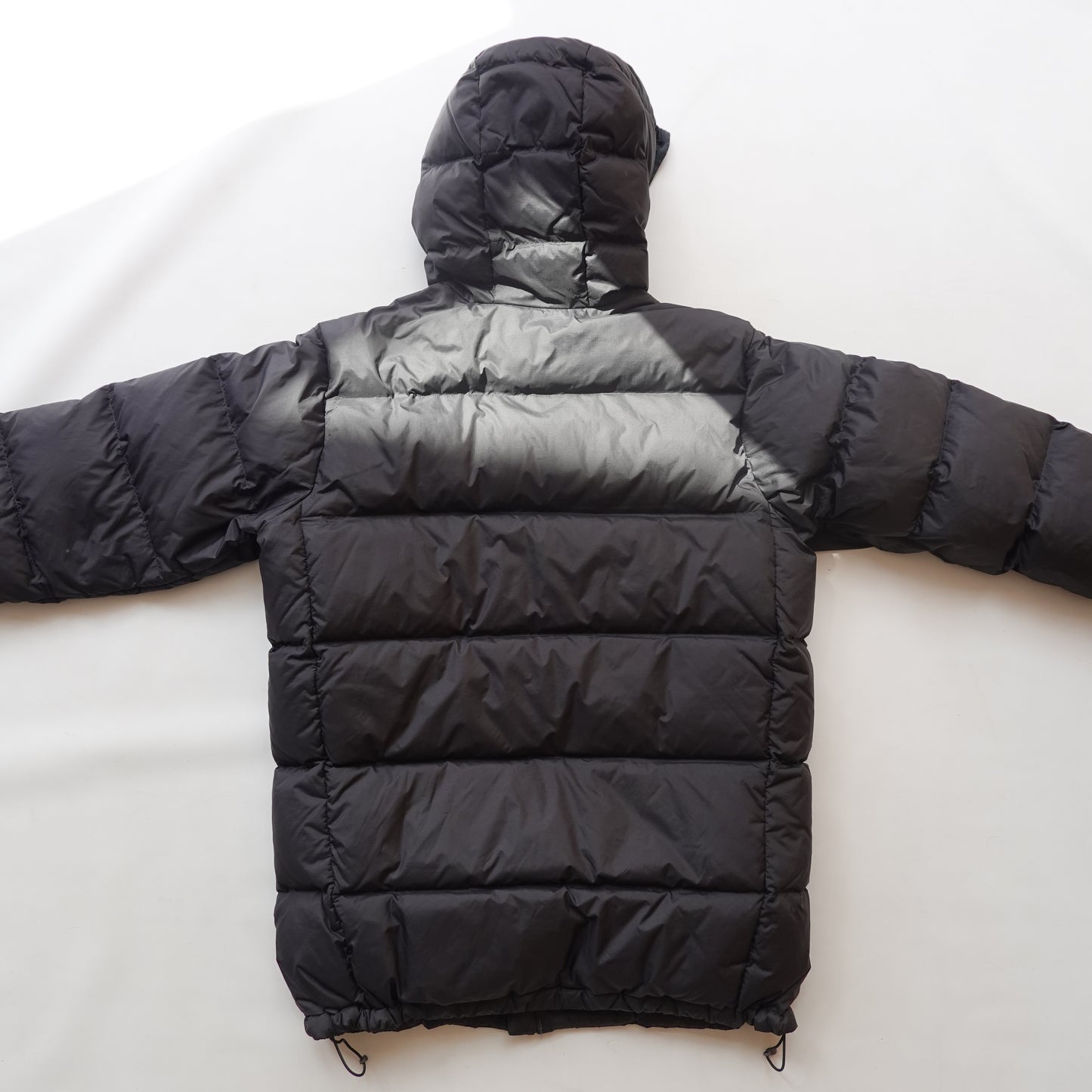 Mountain Hardware Puffer Jacket - Size M