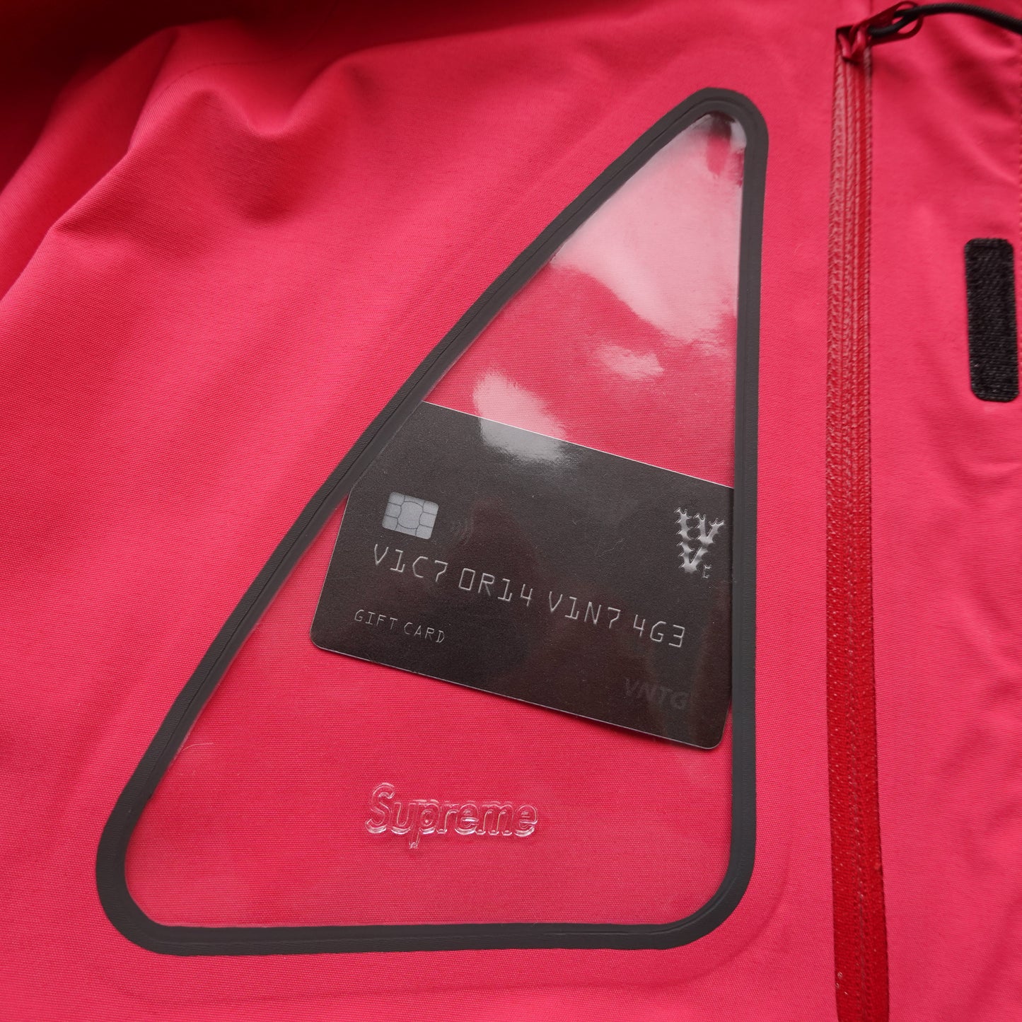 FW21 Supreme Gore-Tex Tech Jacket - Size L