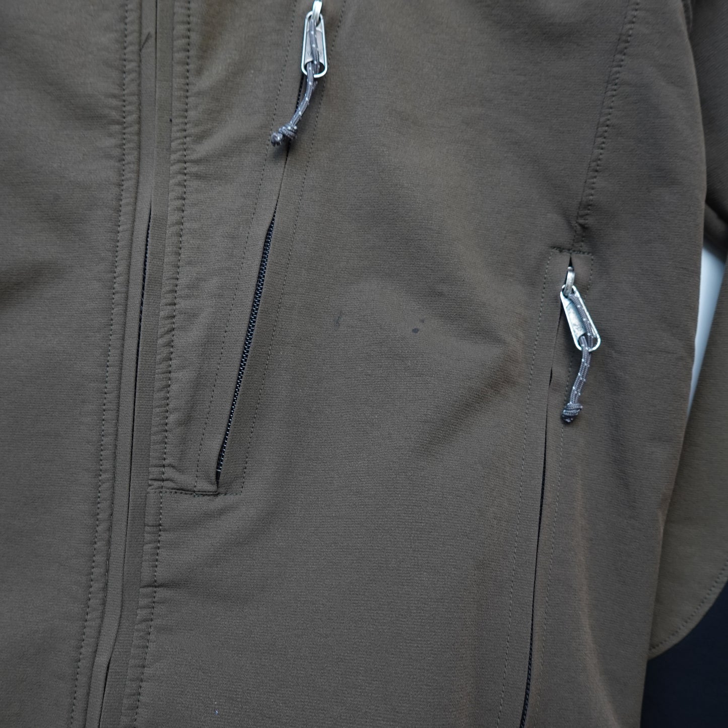 Mountain Hardware Soft Shell Jacket OLIVE - Size M