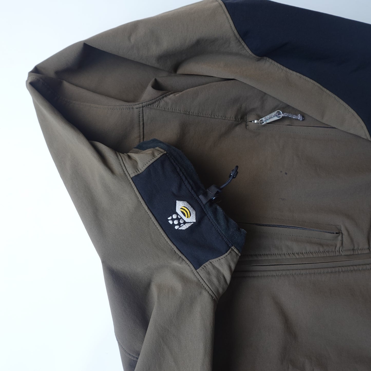 Mountain Hardware Soft Shell Jacket OLIVE - Size M