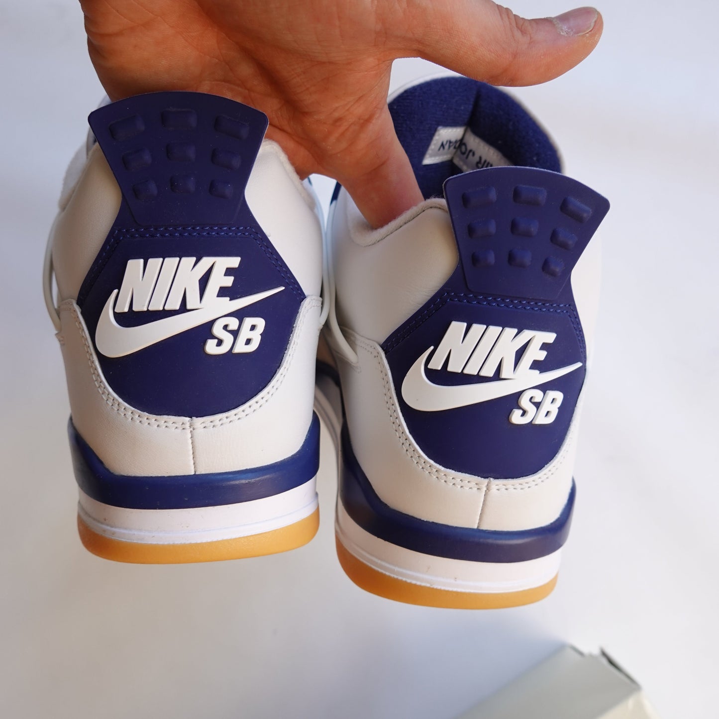 Jordan 4 SB Navy - Size 11.5