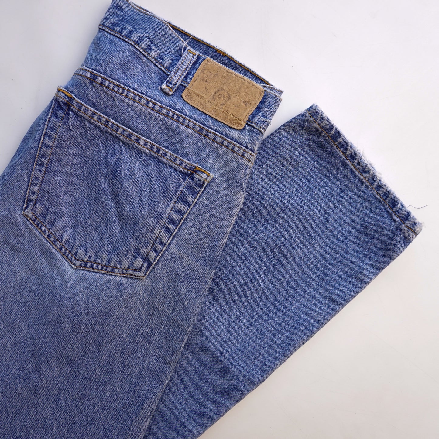 Vintage GAP Basics Easy Fit Denim - Size 32