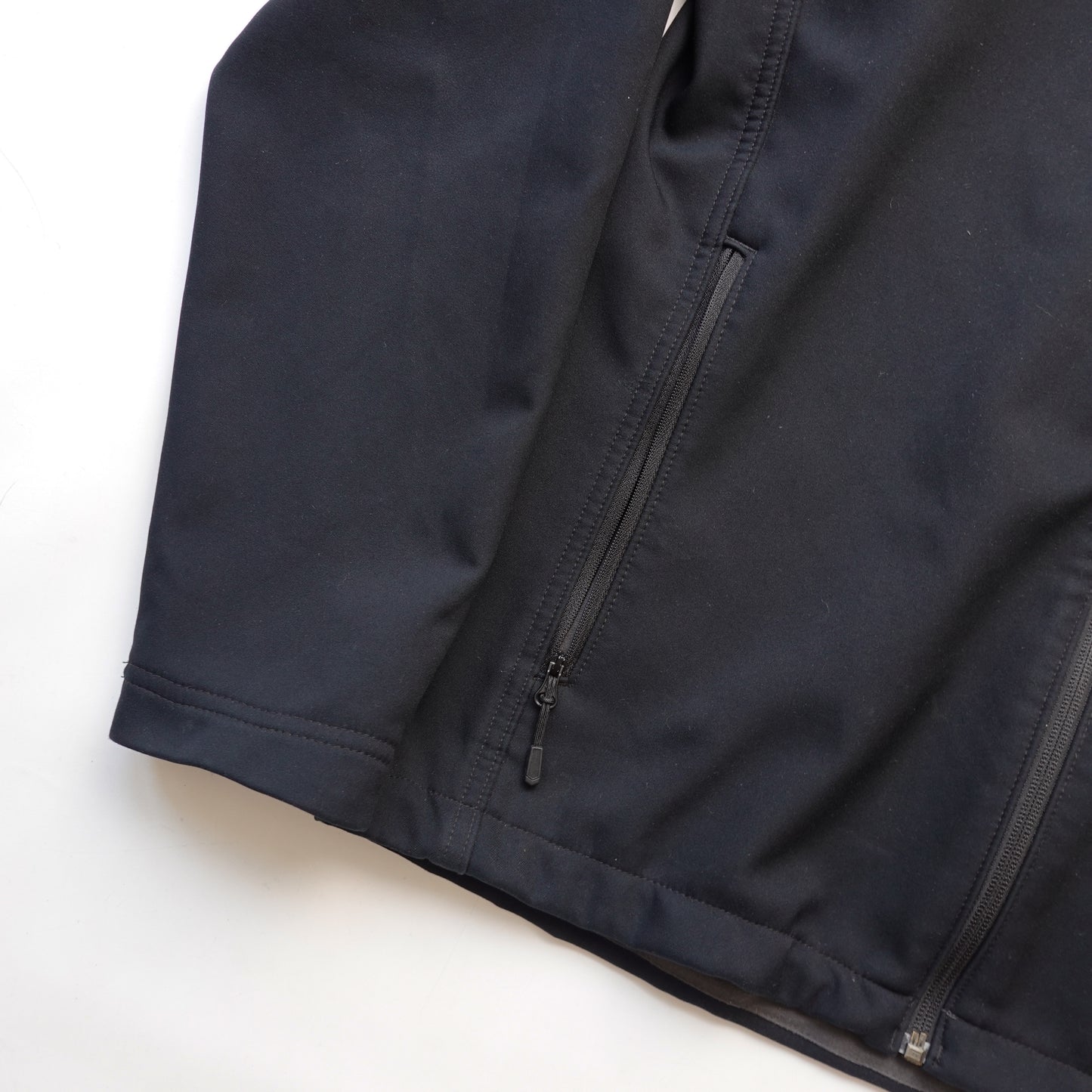 Mountain Hardwear Softshell Jacket - Size M