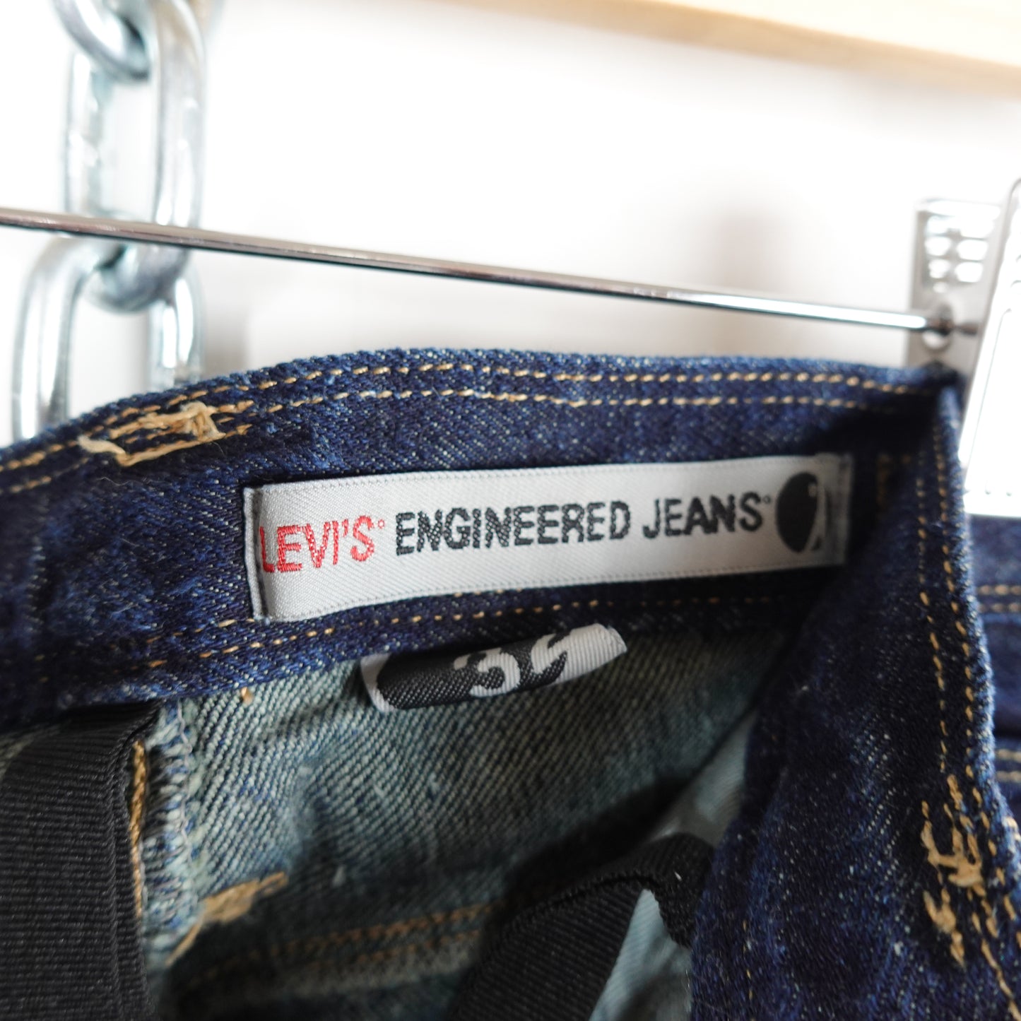 Levis Engineered Jeans - Size 32