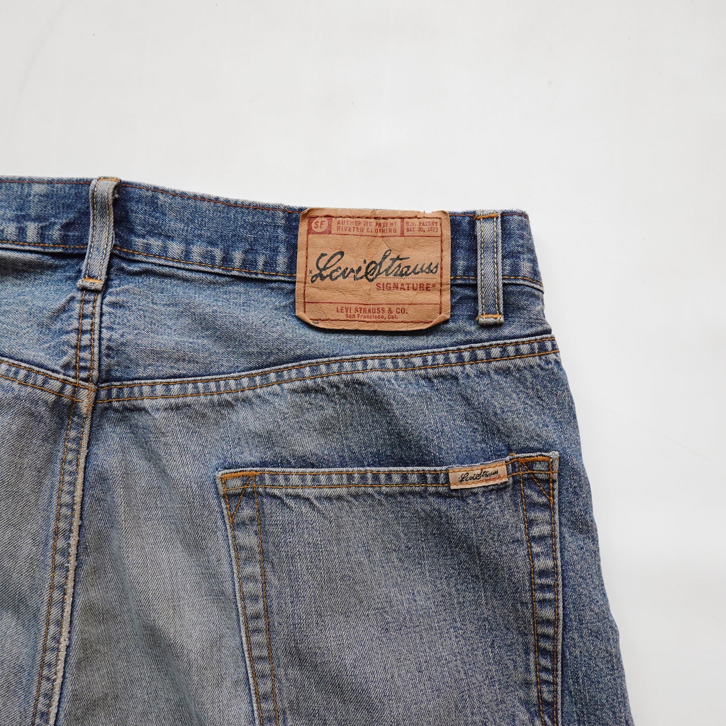 Levis Jorts - Size 34