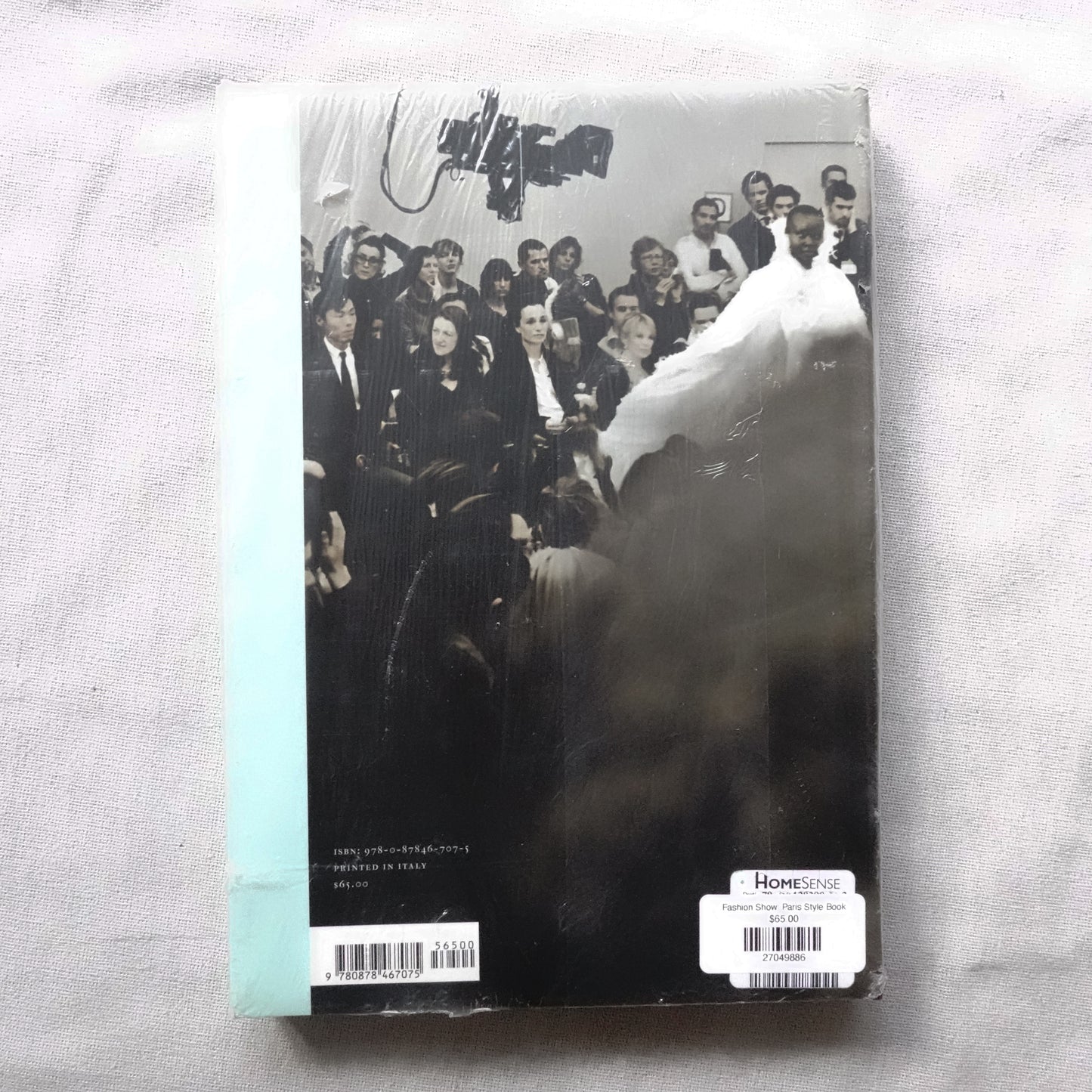 Fashion Show: Paris Style Book