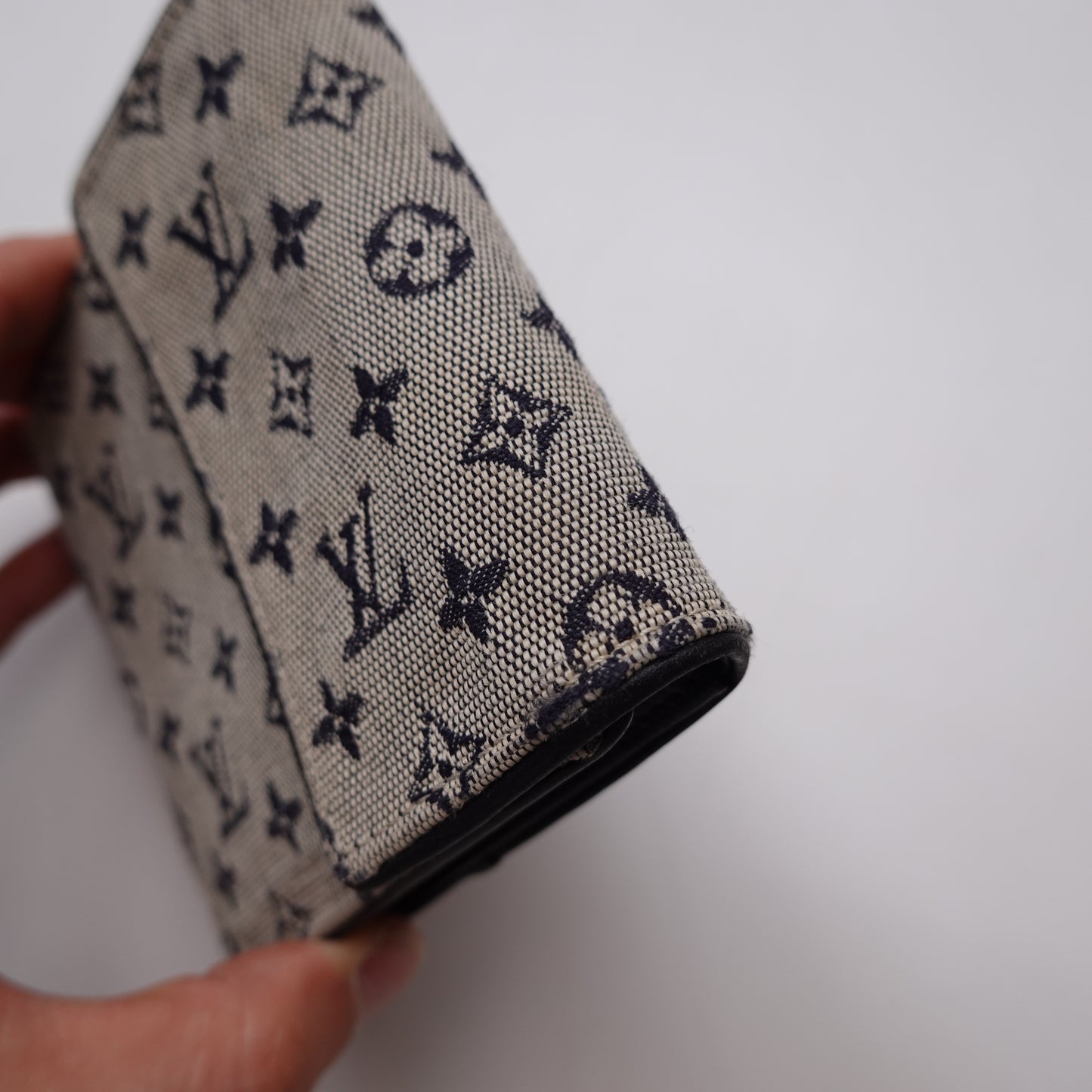 2003 Louis Vuitton Canvas Tri Fold
