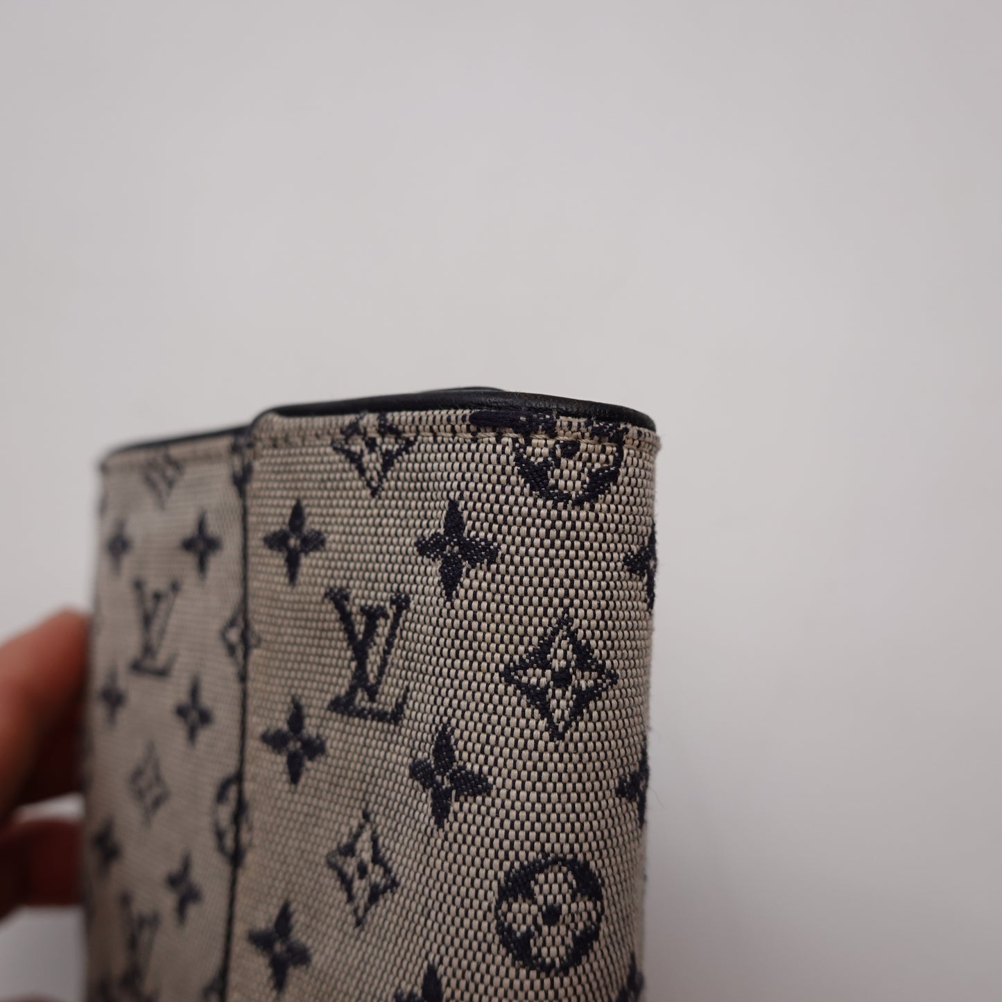 2003 Louis Vuitton Canvas Tri Fold