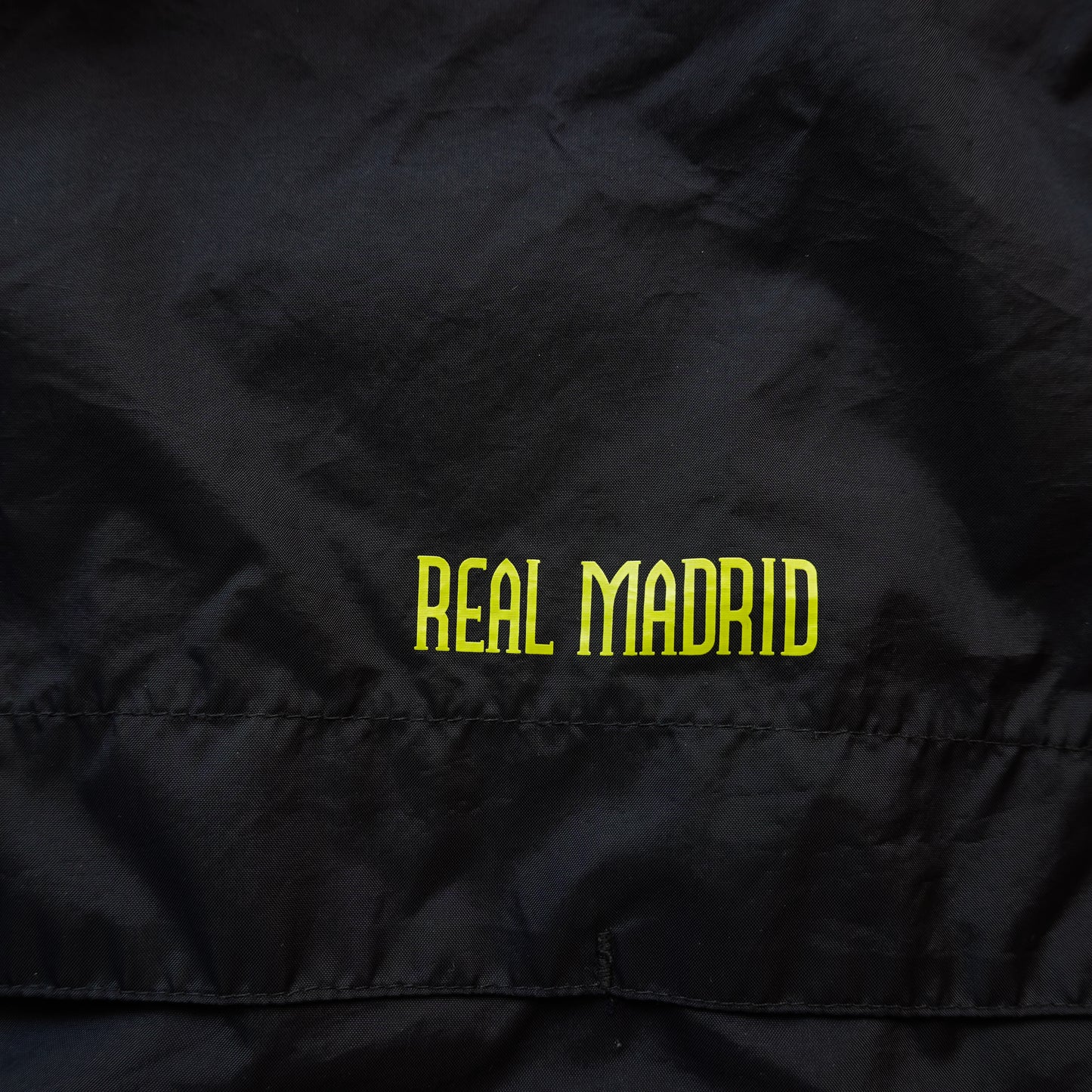 2010/11 Real Madrid Hooded Rain Jacket - Size L