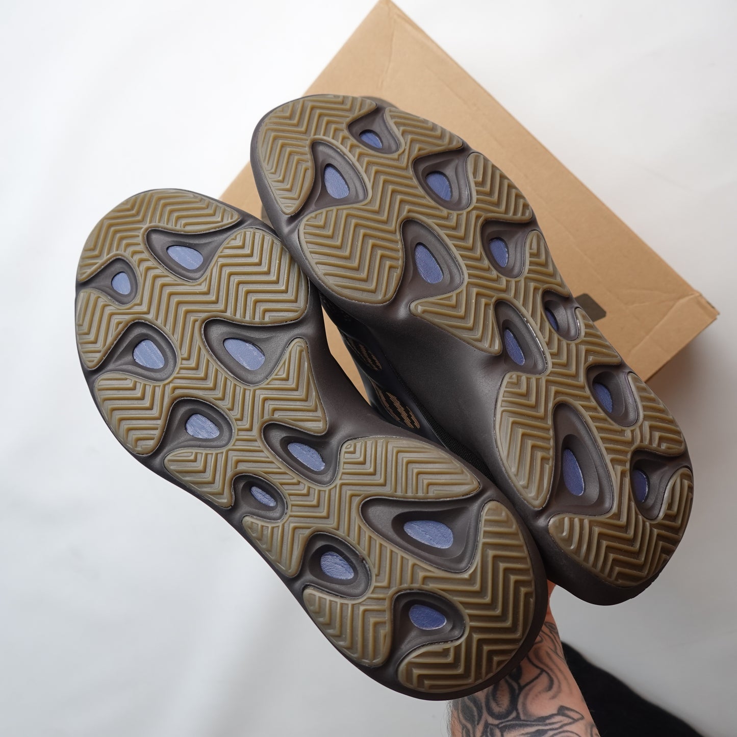 Yeezy 700 Clay Brown - Size 10