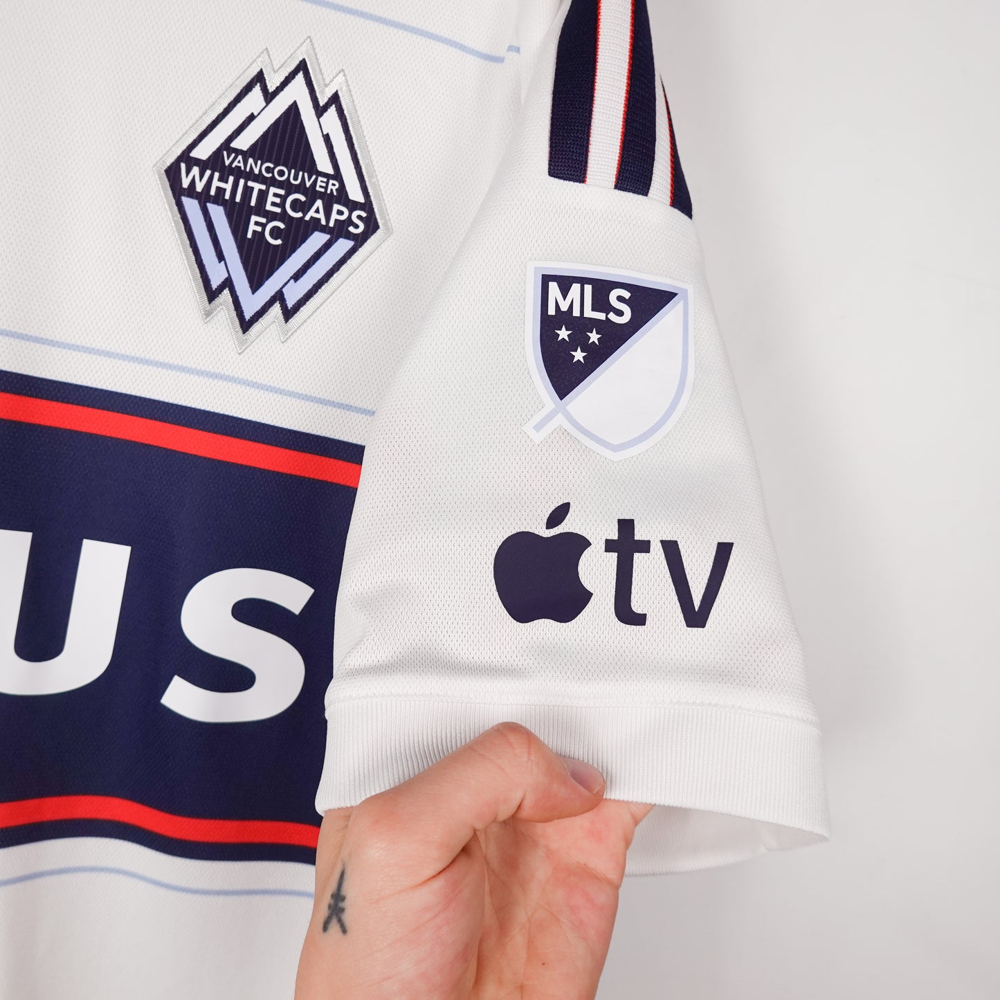 2023/2024 Vancouver Whitecaps Jersey - Size L