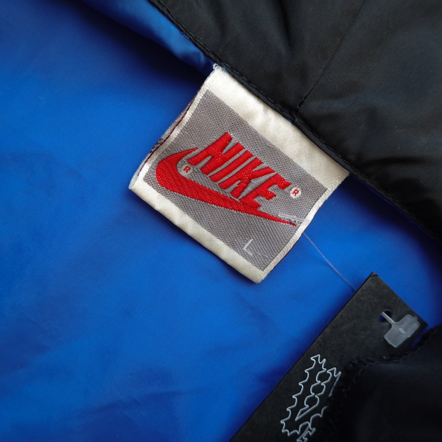 Vintage Nike Hooded Windbreaker - Size L