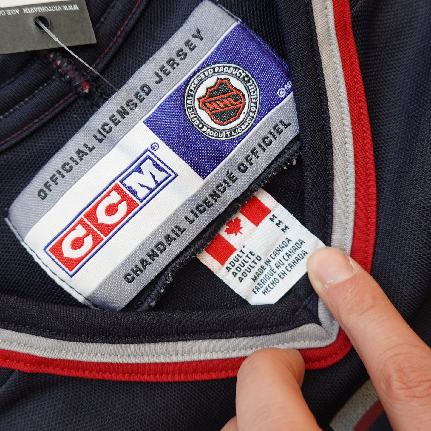 CCM Canucks Jersey - Size M