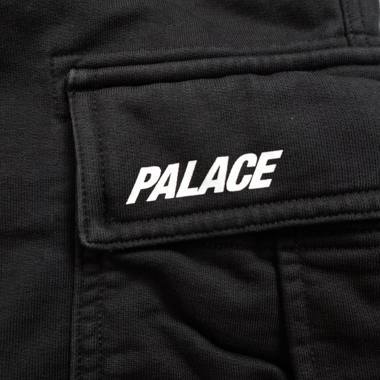 Palace Cargo Sweat Short - Size L