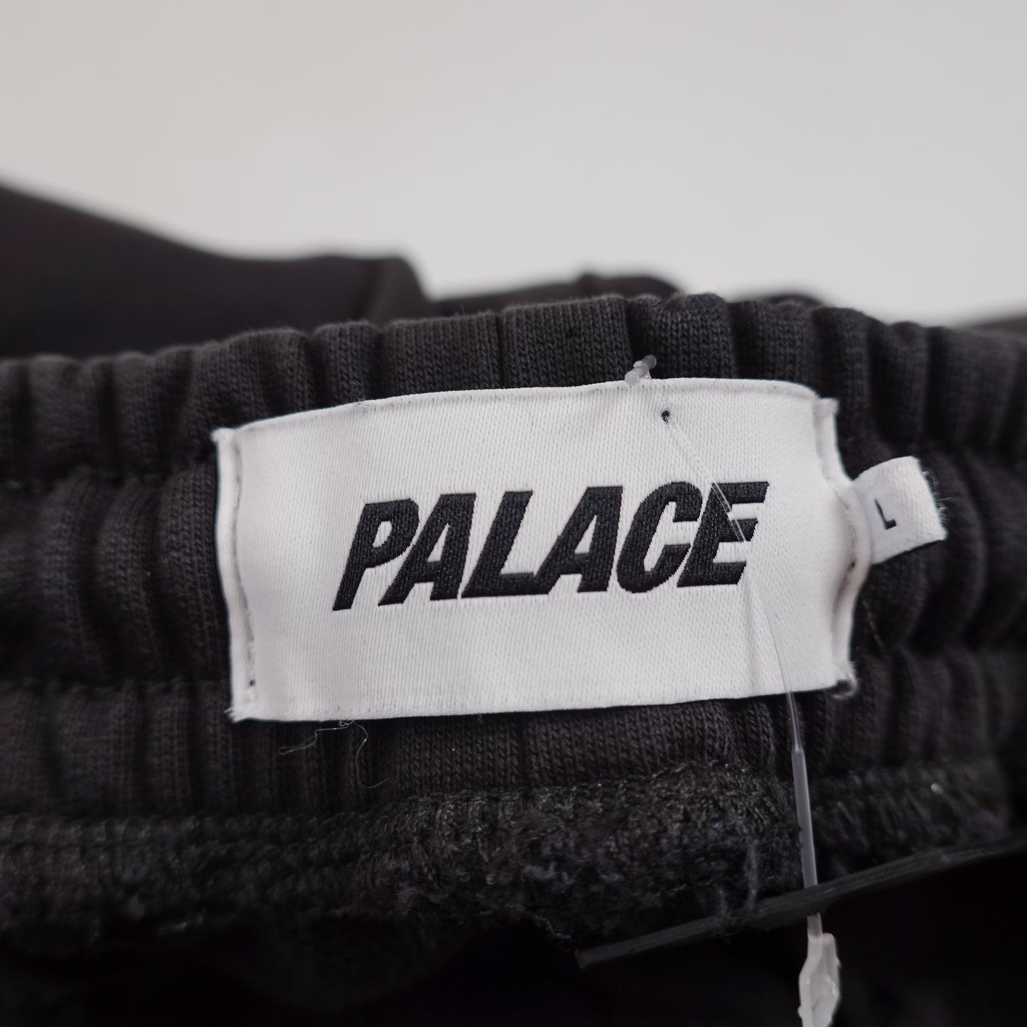 Palace Cargo Sweat Short - Size L