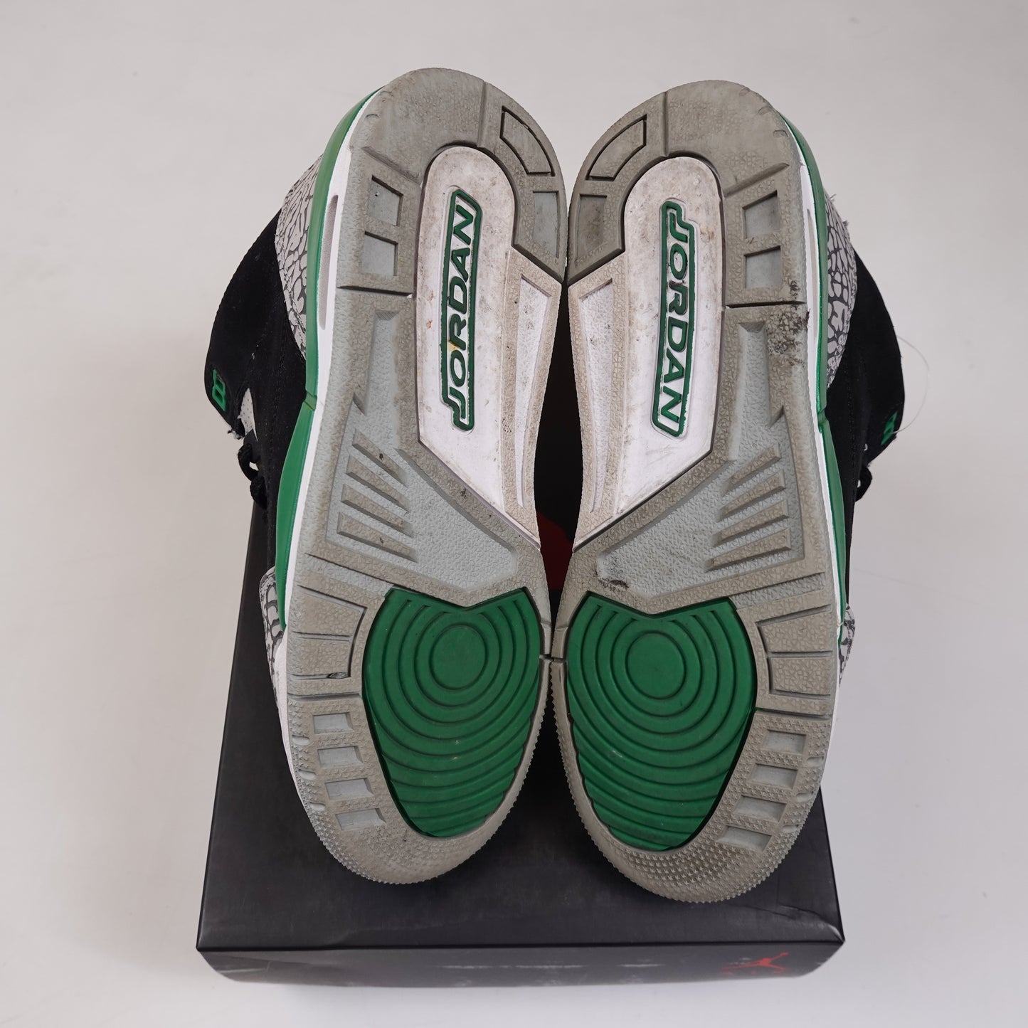 Jordan 3 Pine Green - Size 6.5Y