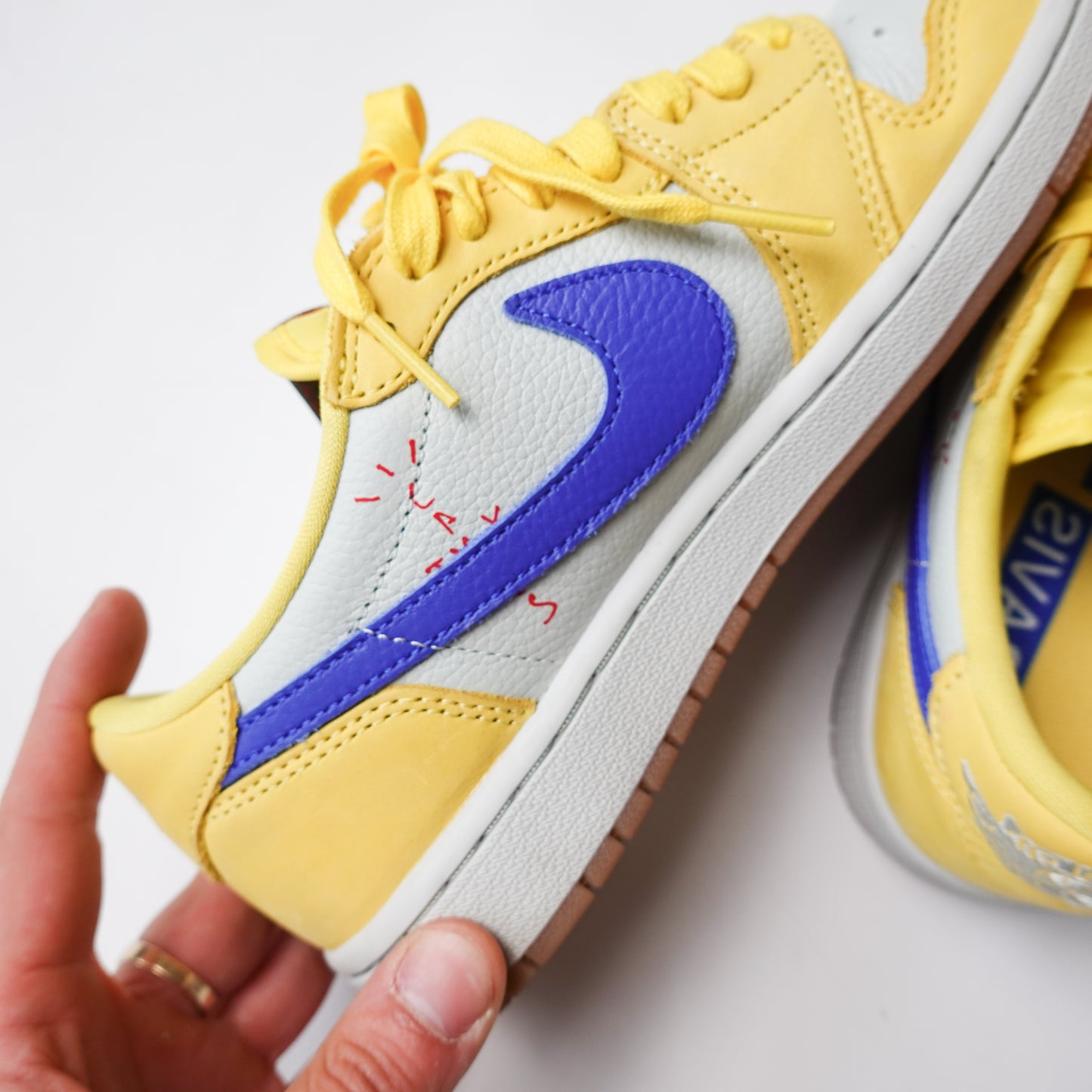 Jordan 1 Low Travis Scott Canary - Size 8W
