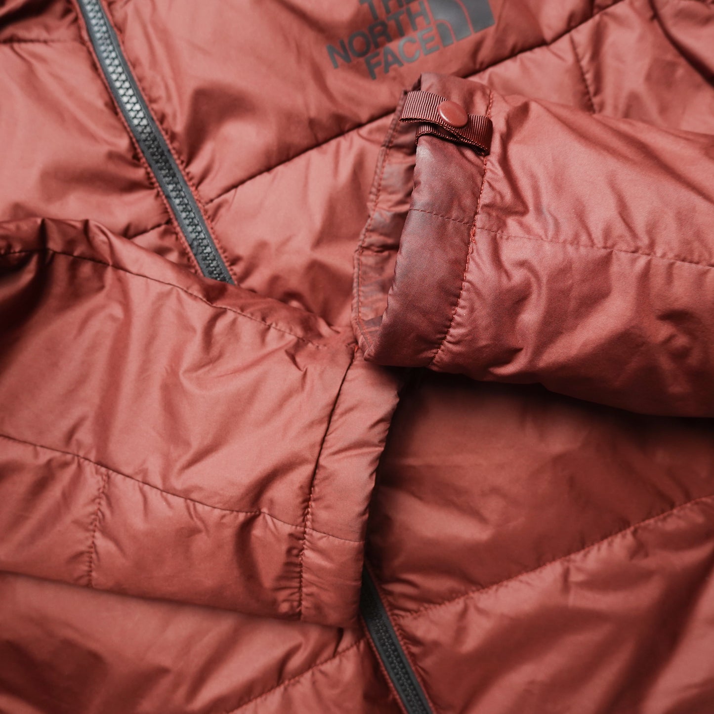 TNF Light Puffer Jacket - Size XL