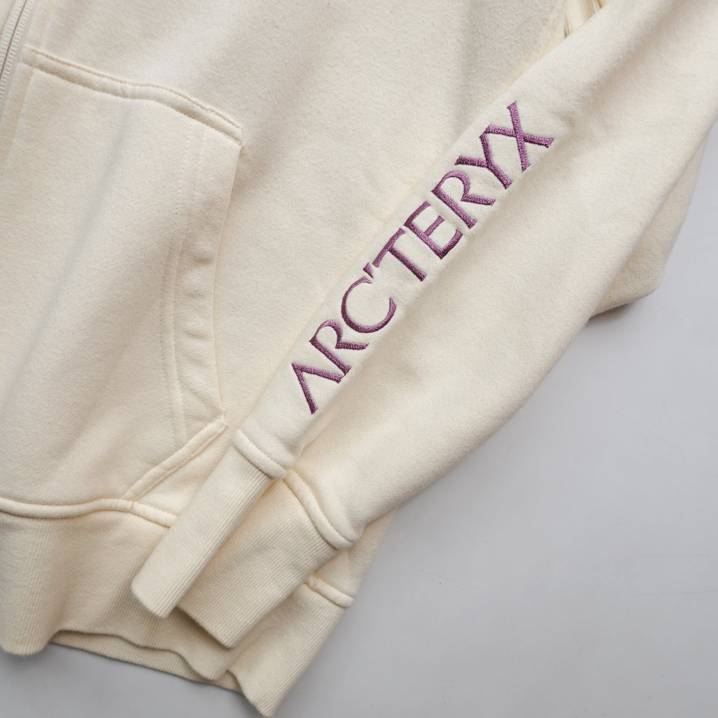Arc'teryx Zip Up Hoodie - Womens XL