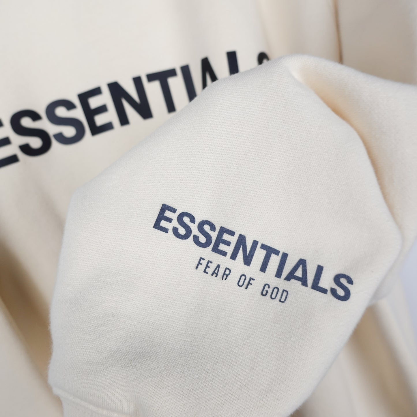 Essentials Crewneck - Size S