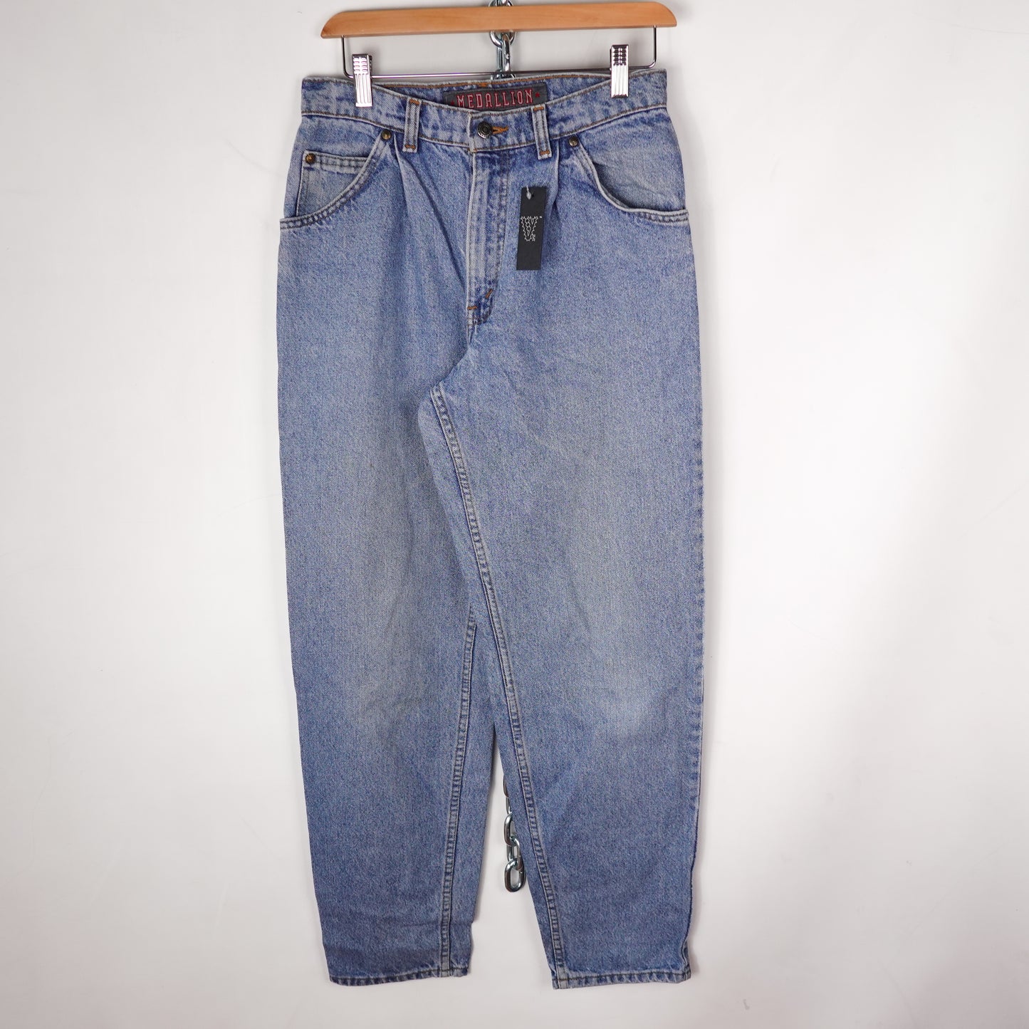 Vintage Levis Medallion Jeans - Size 28