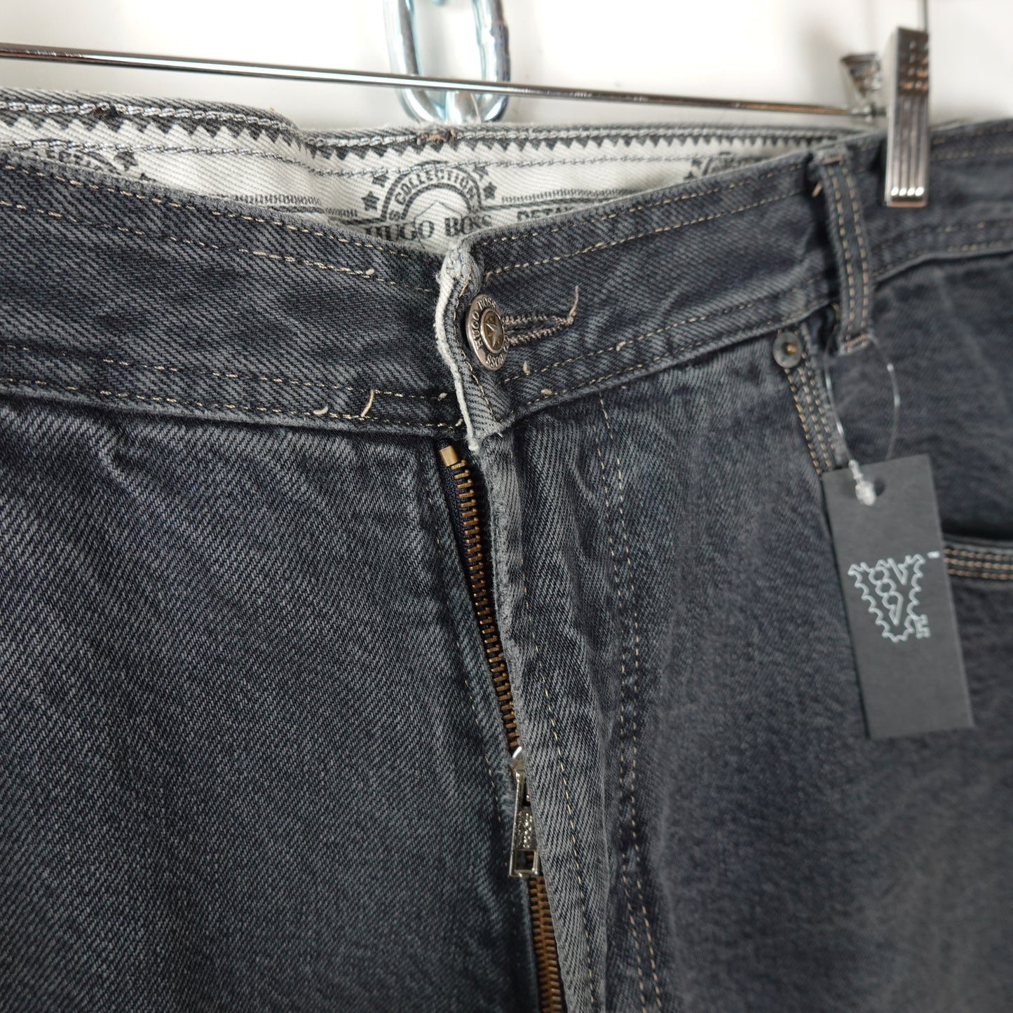 Vintage Hugo Boss Jeans - Size 35