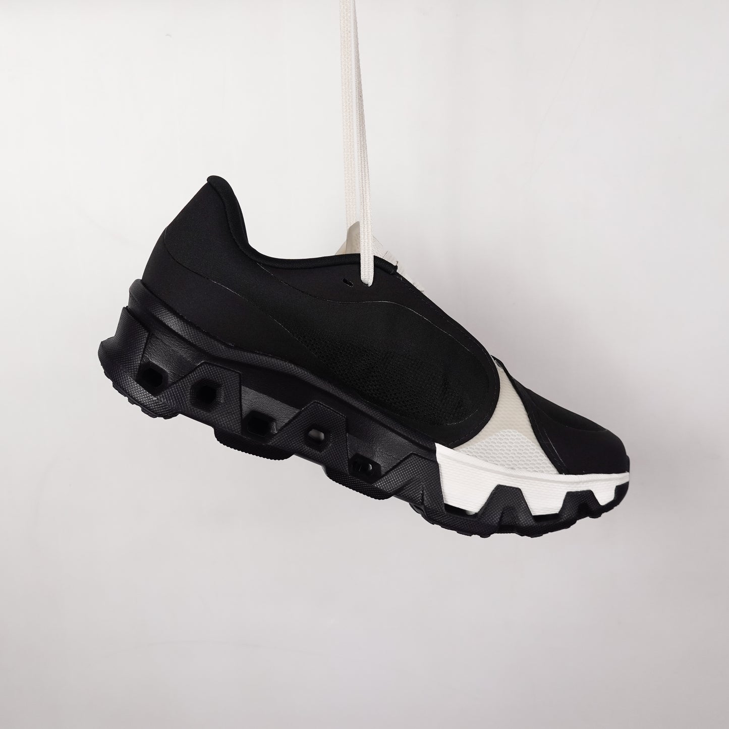 On x Post Archive Faction / Cloudmonster Hyper / Black