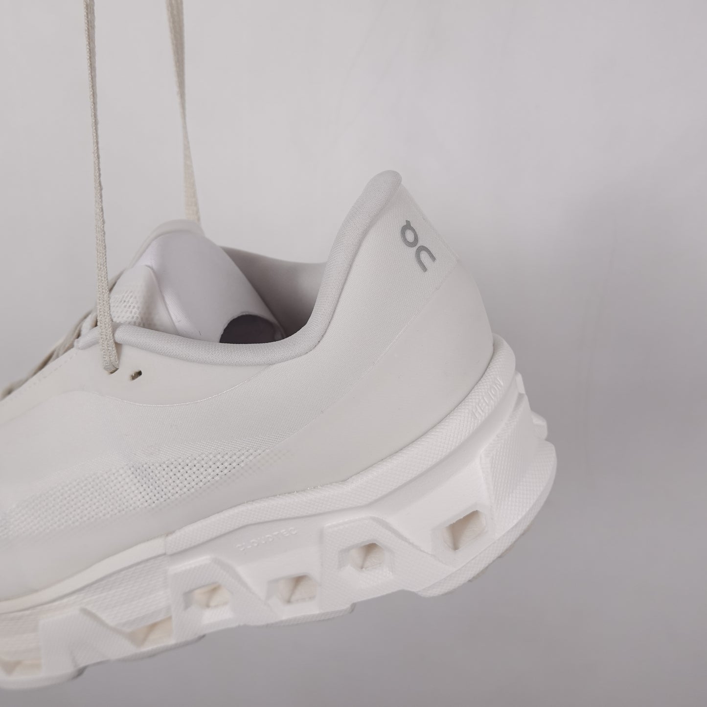 On x Post Archive Faction / Cloudmonster Hyper / White