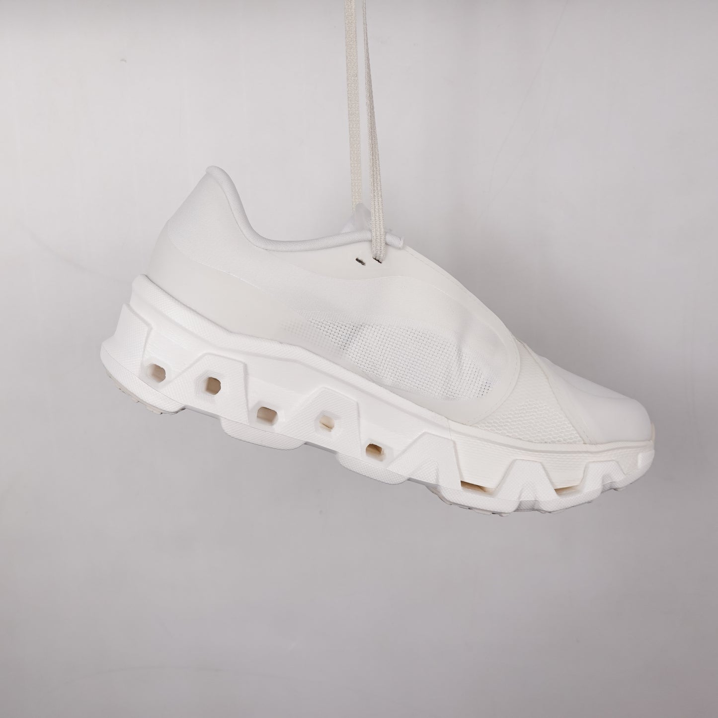 On x Post Archive Faction / Cloudmonster Hyper / White