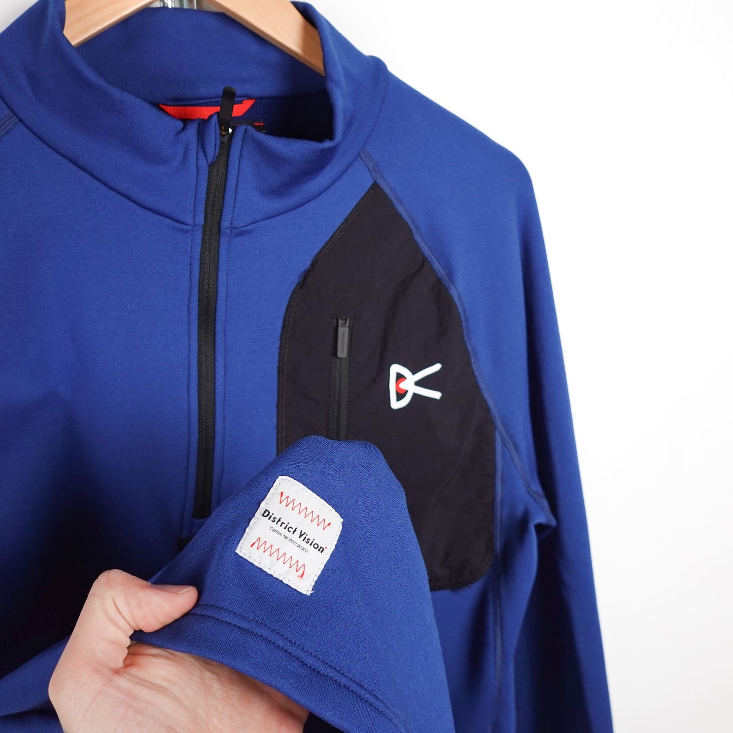 District Vision 1/2 Zip Sweater - Size M