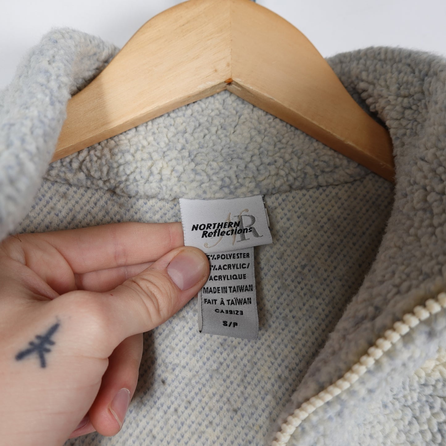 Mountain Fleece Jacket - Size M