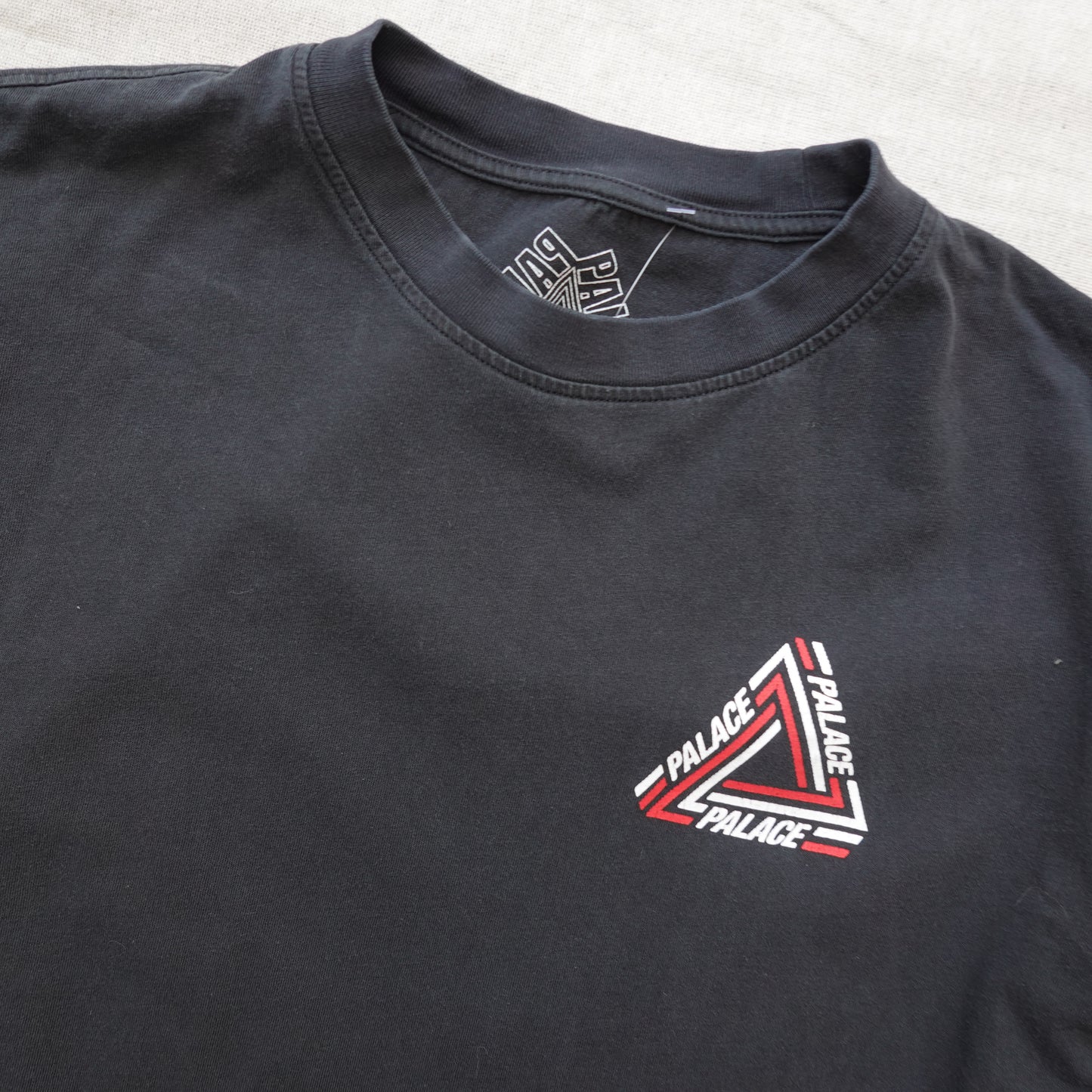 Palace Tee - Size XL