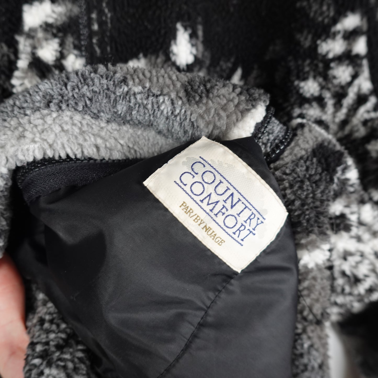 Country Comfort Zip Up Fleece - Size XL