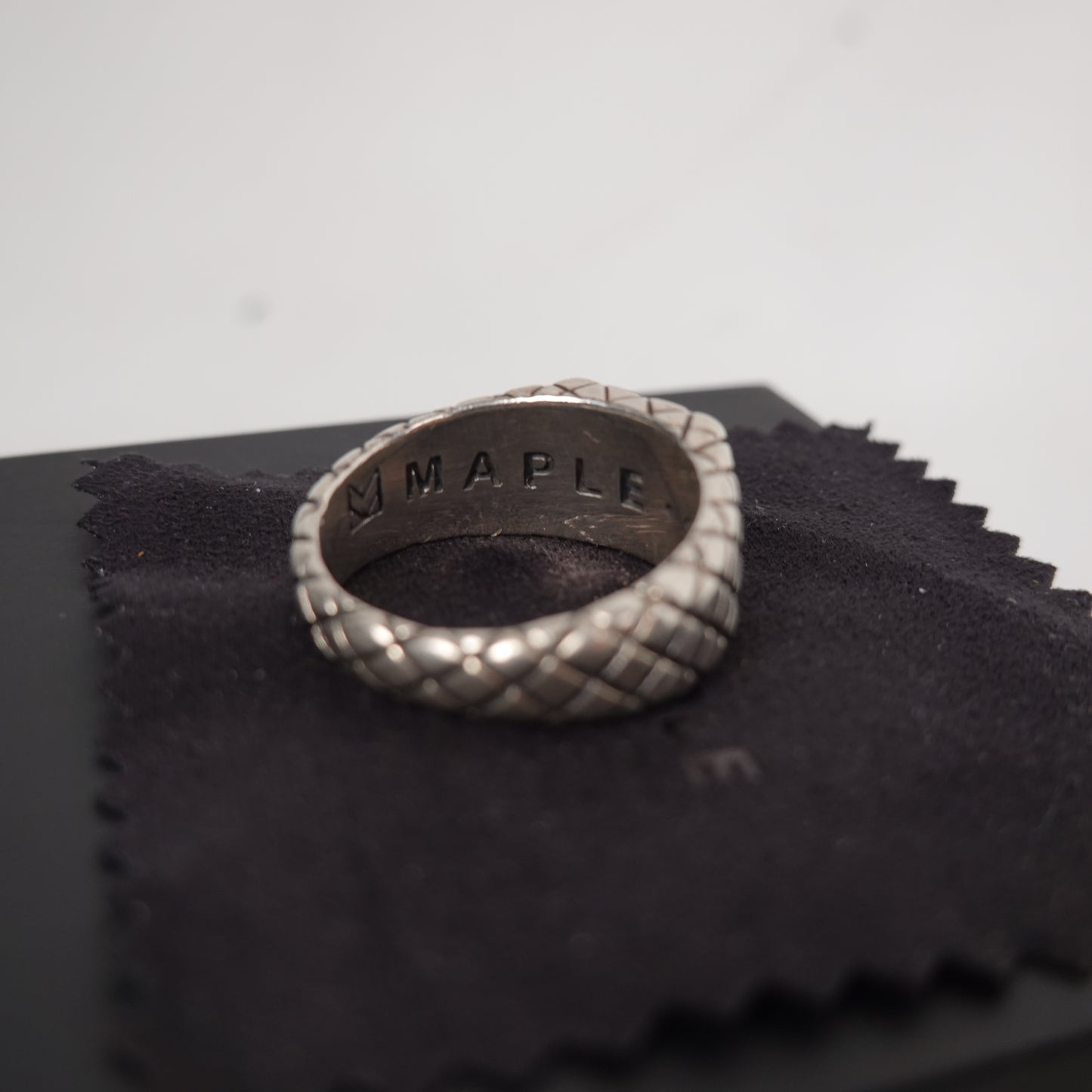 Maple Quilted Signet .925 Ring - Size 11