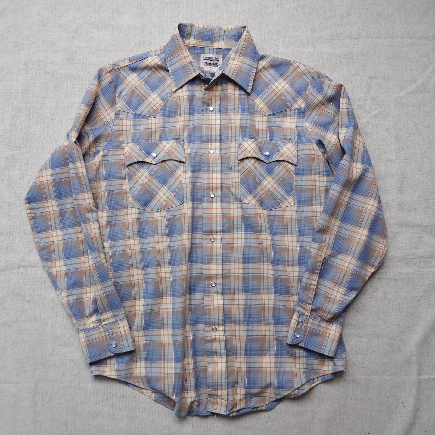 Vintage Levi's Button Up - Size M