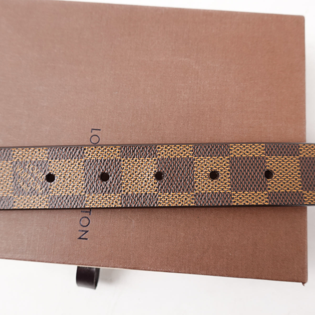 Louis Vuitton Damier Belt - Size 30