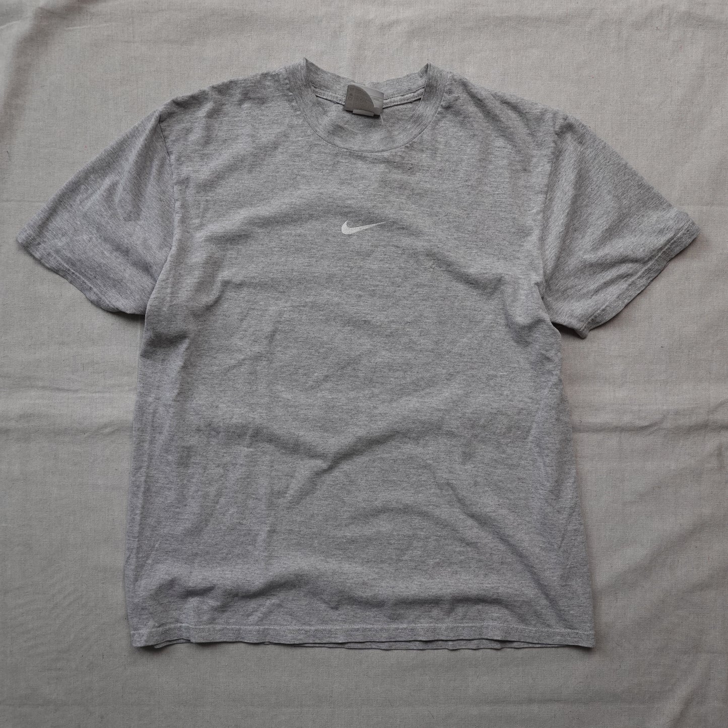 Y2K Nike Swoosh Tee - Size L