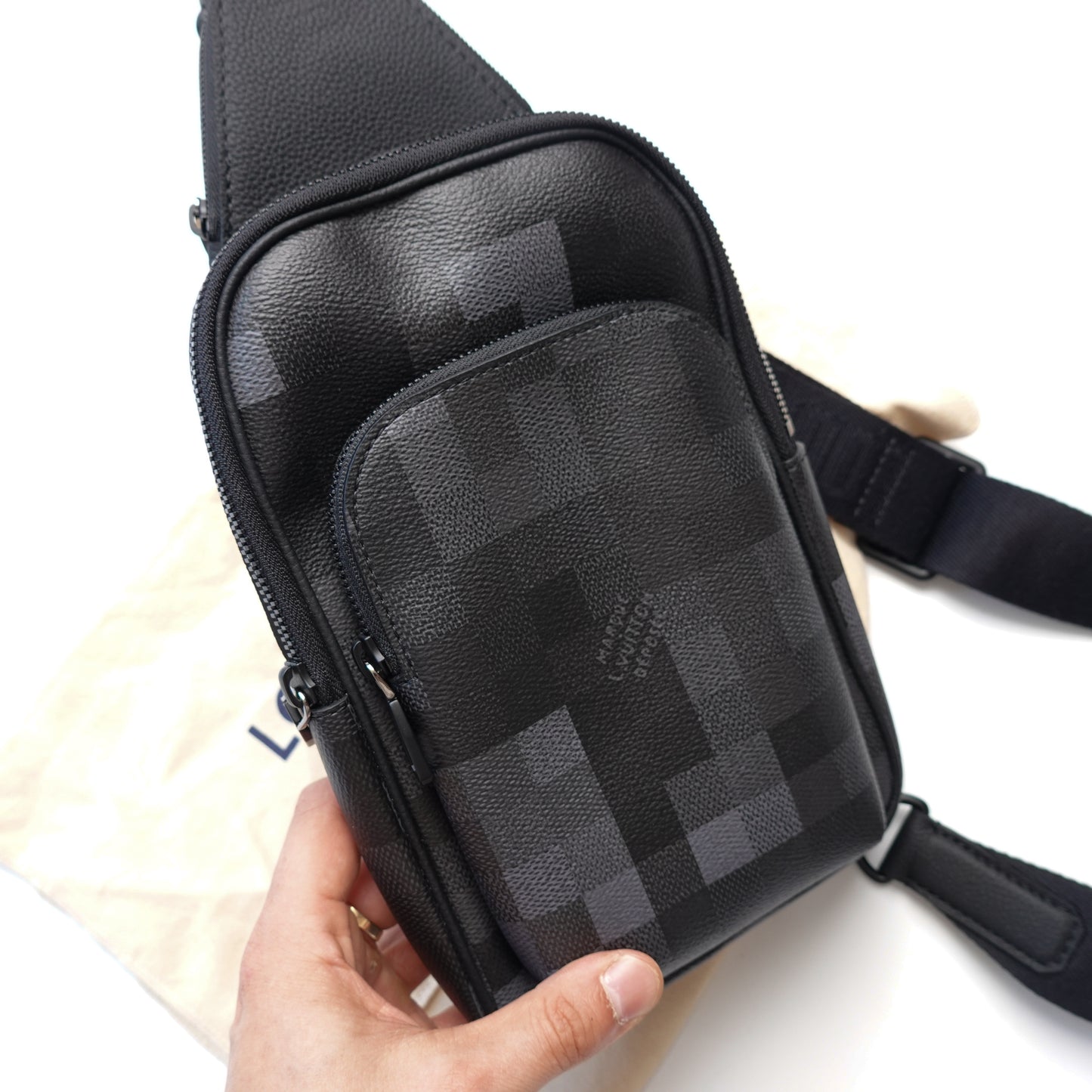 Louis Vuitton Damoflauge Avenue Slingbag