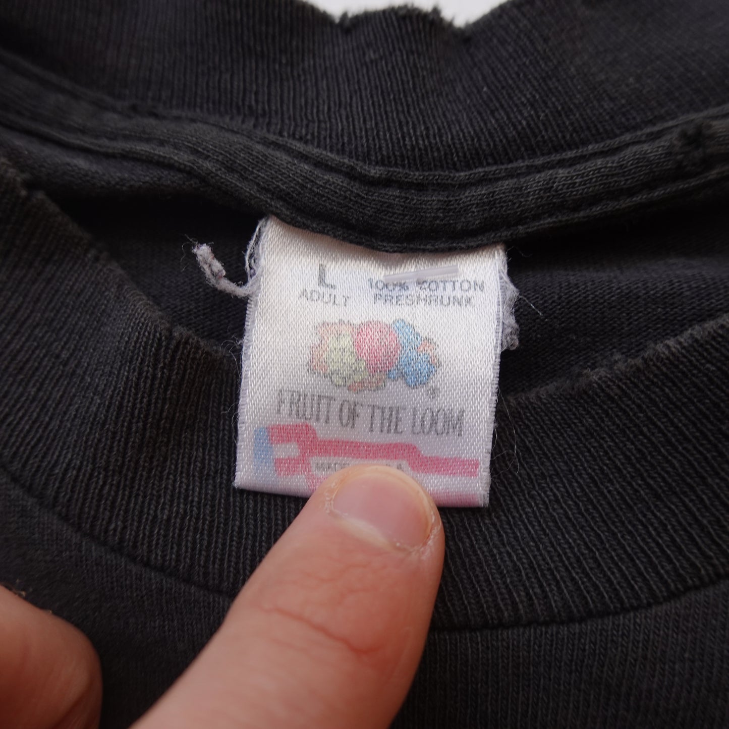 1990s National Geographic Tee - Size L
