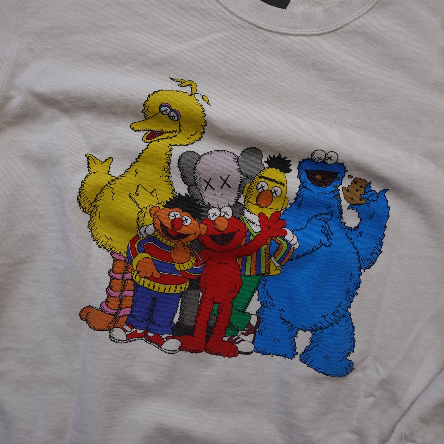 Kaws x Sesame Street Crew - Size XXL