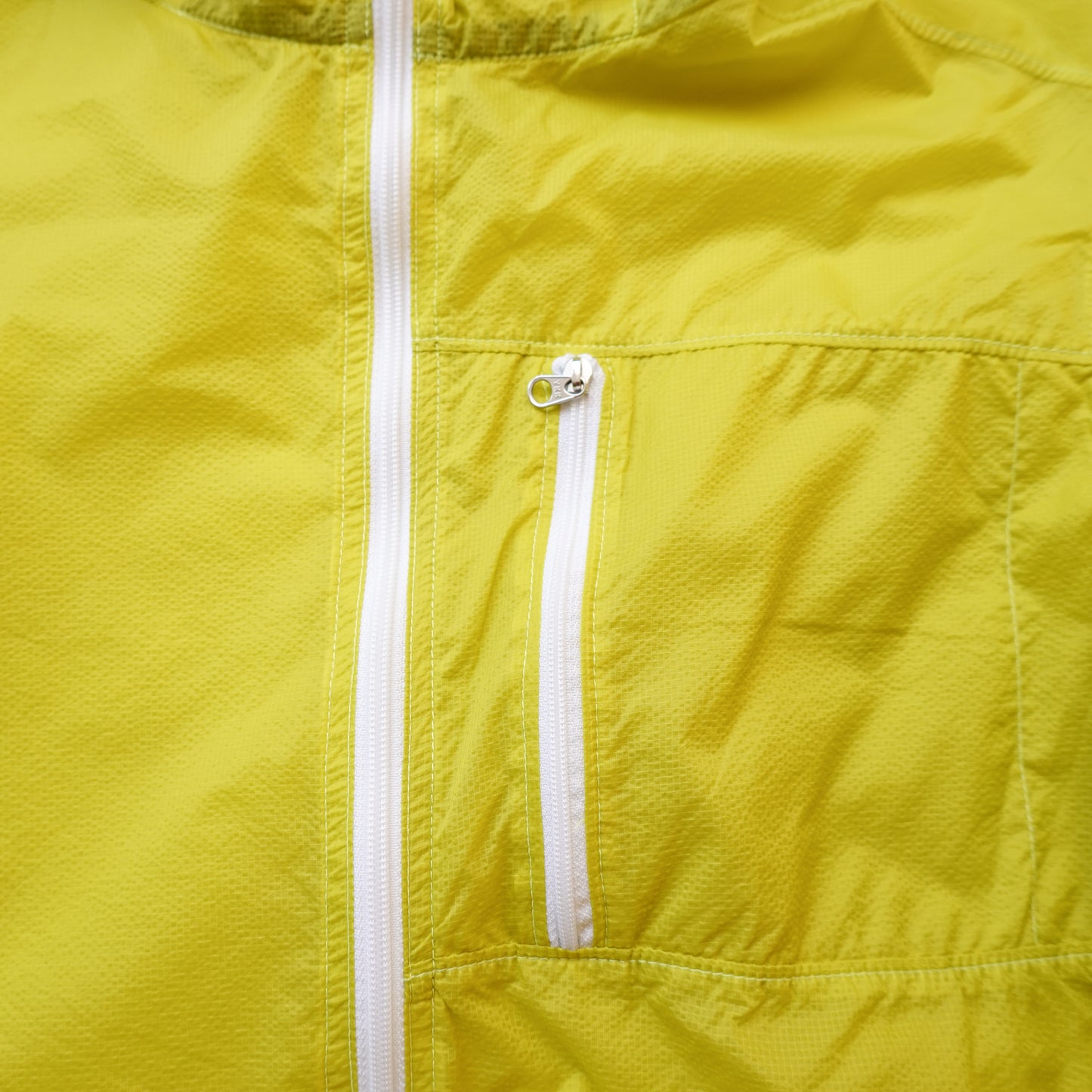 Ostrya Skarn Windbreaker - Size S