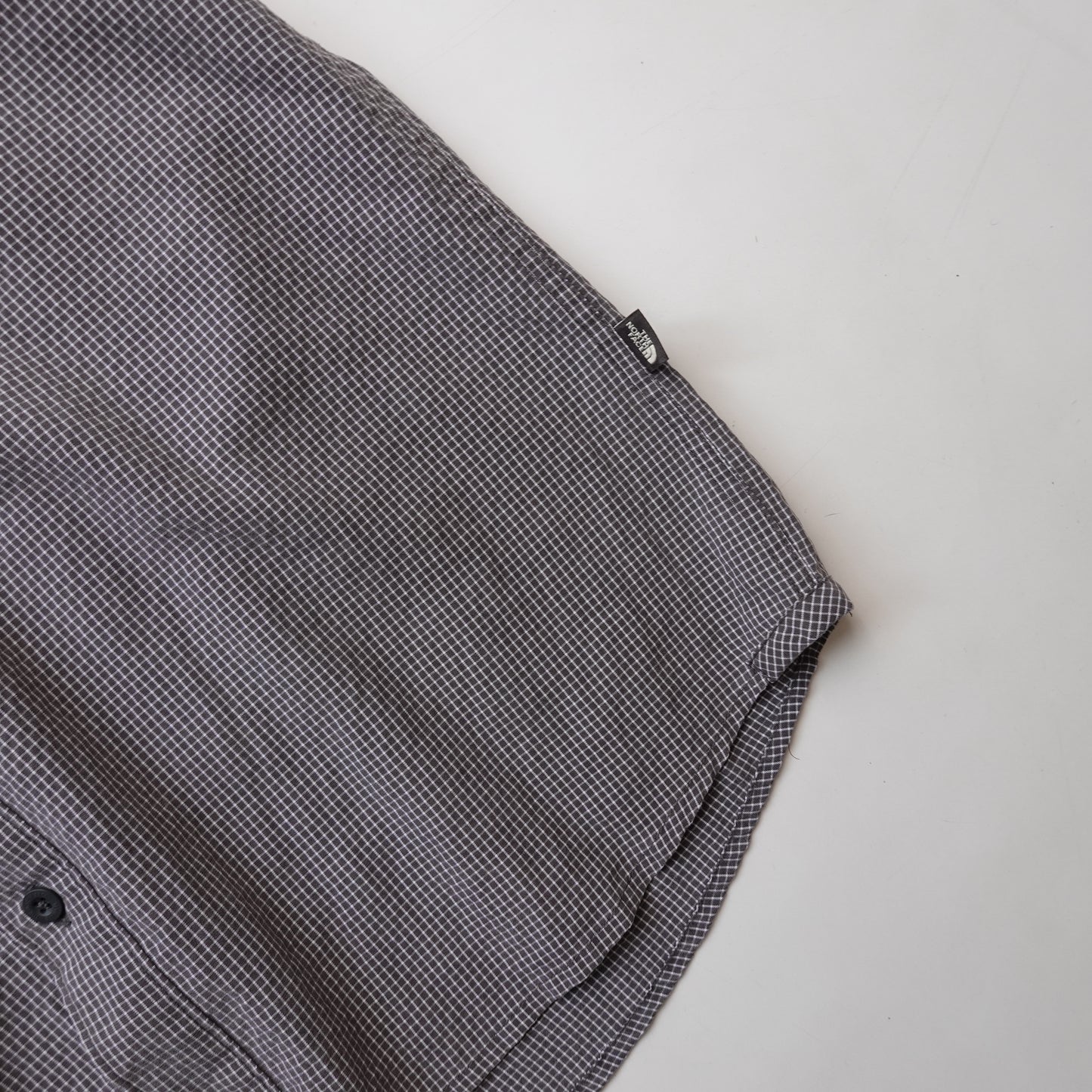 TNF Grid SS Button Up BLACK - Size M
