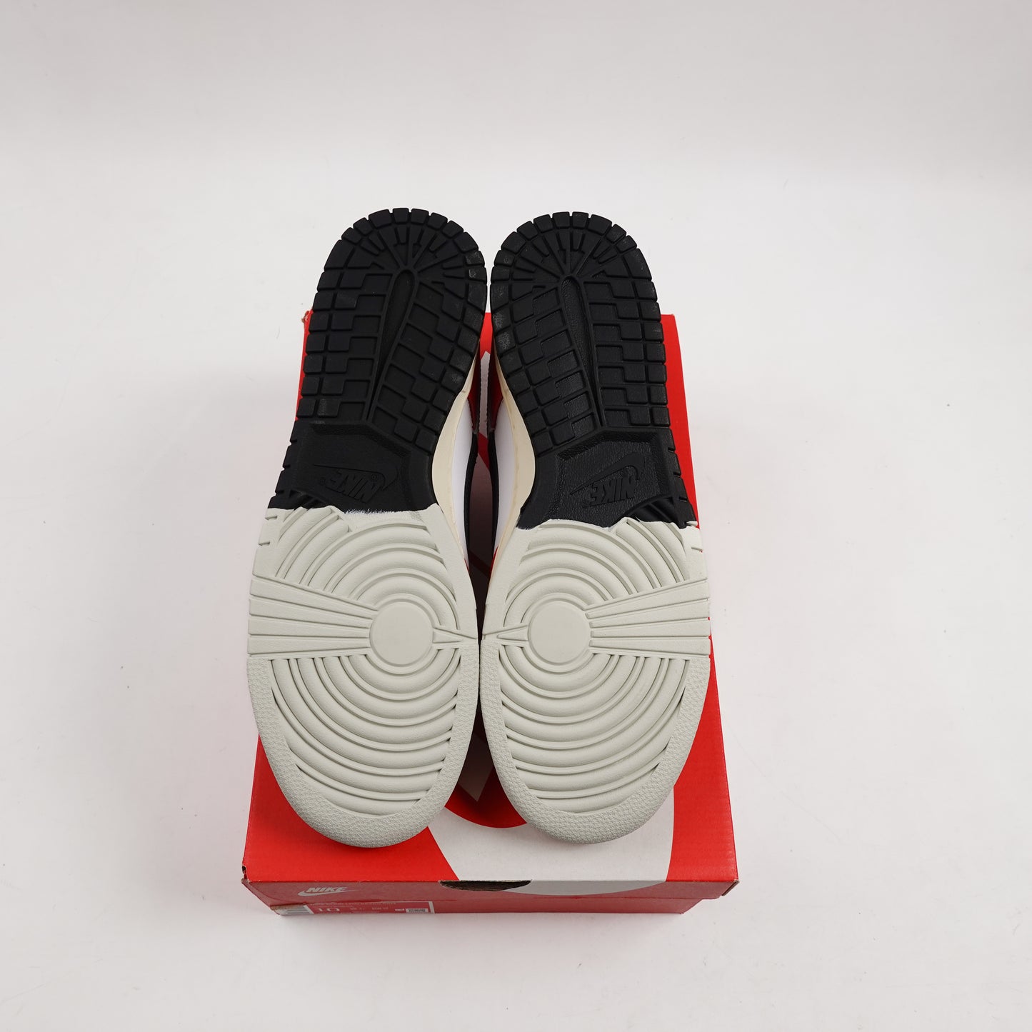 Nike Dunk Low Chicago Split - Size 10