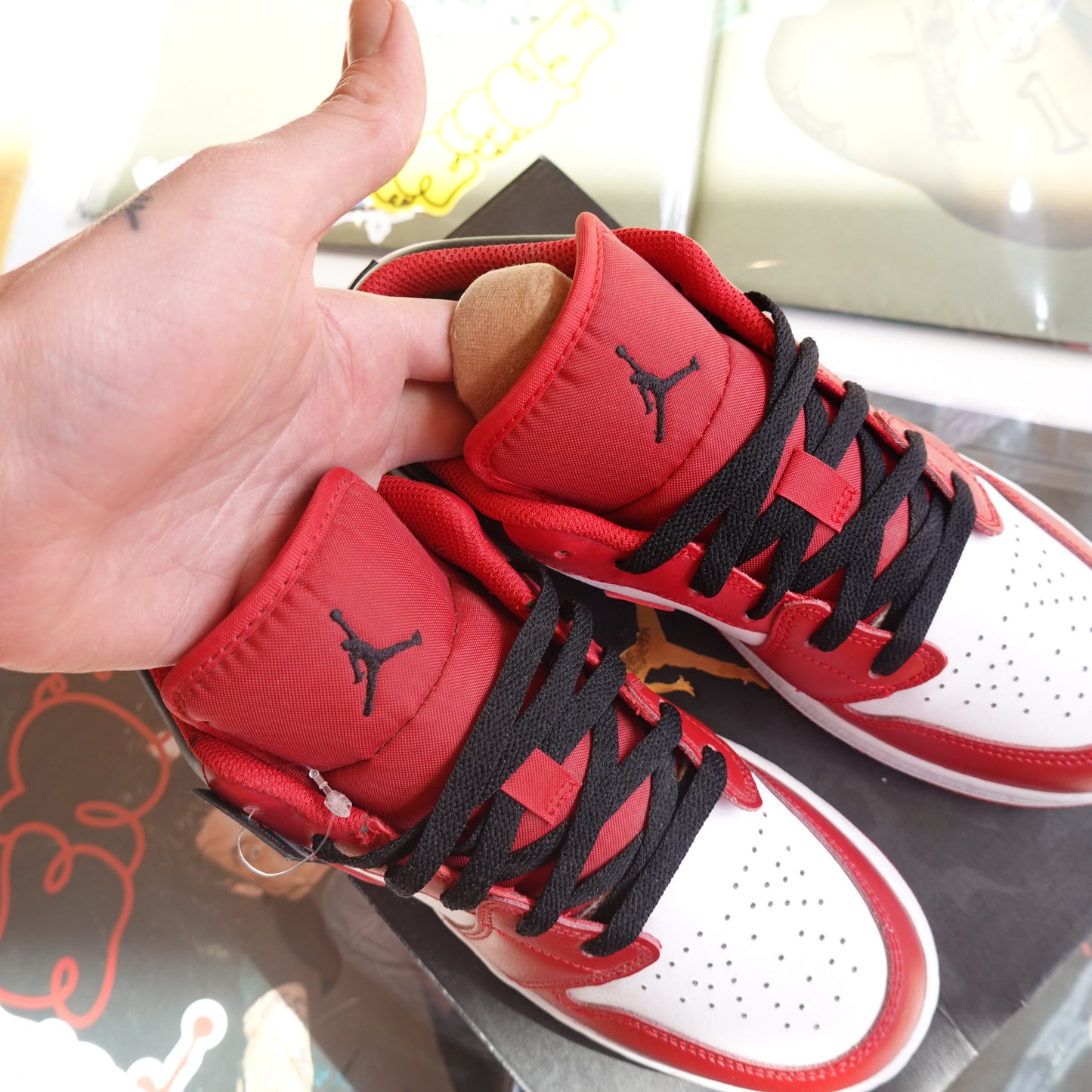Jordan 1 Low 'Bulls' - Size 6Y