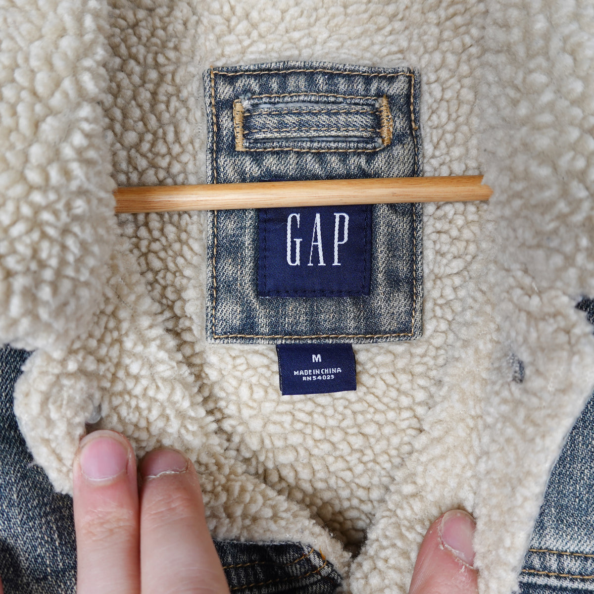 2003 Gap Lined Denim Jacket - Size M