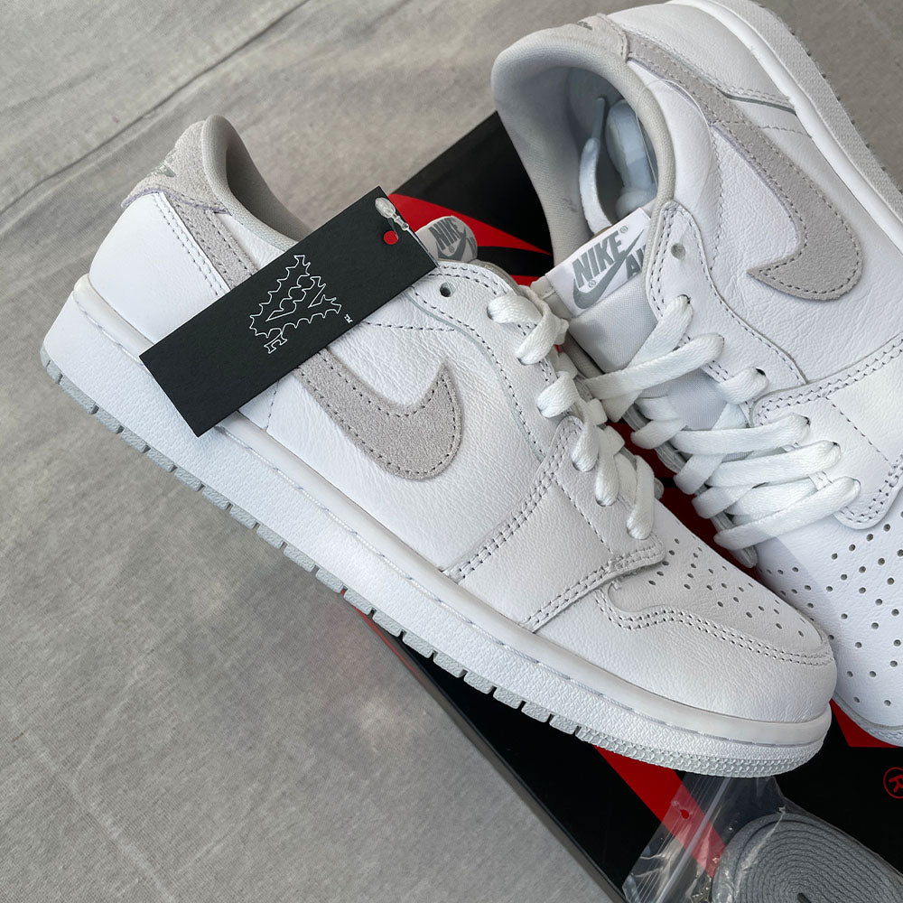 Jordan 1 Lows Neutral Grey - Size 7