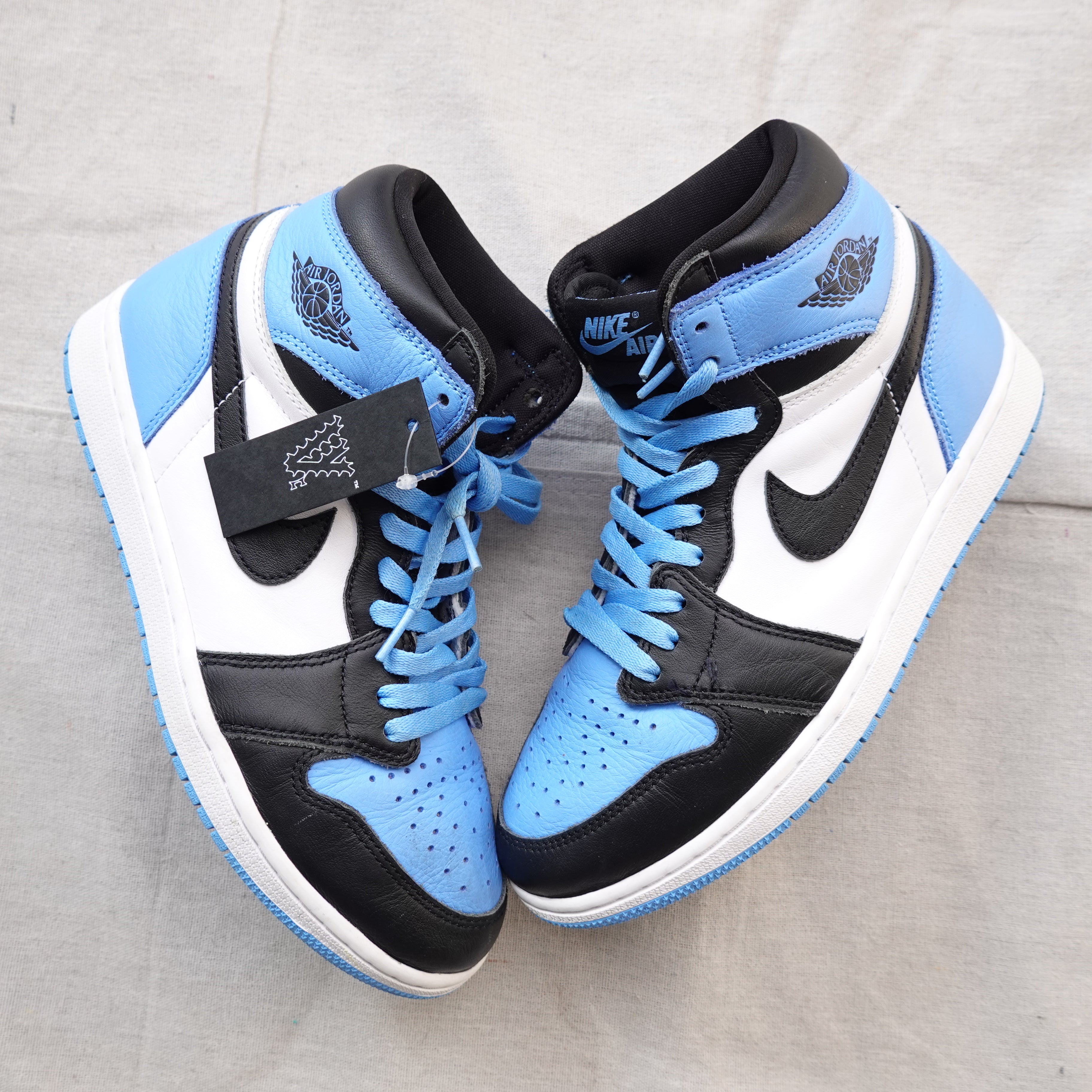 Jordan 1 High 'UNC Toe' - Size 10.5 – Victoria Vintage